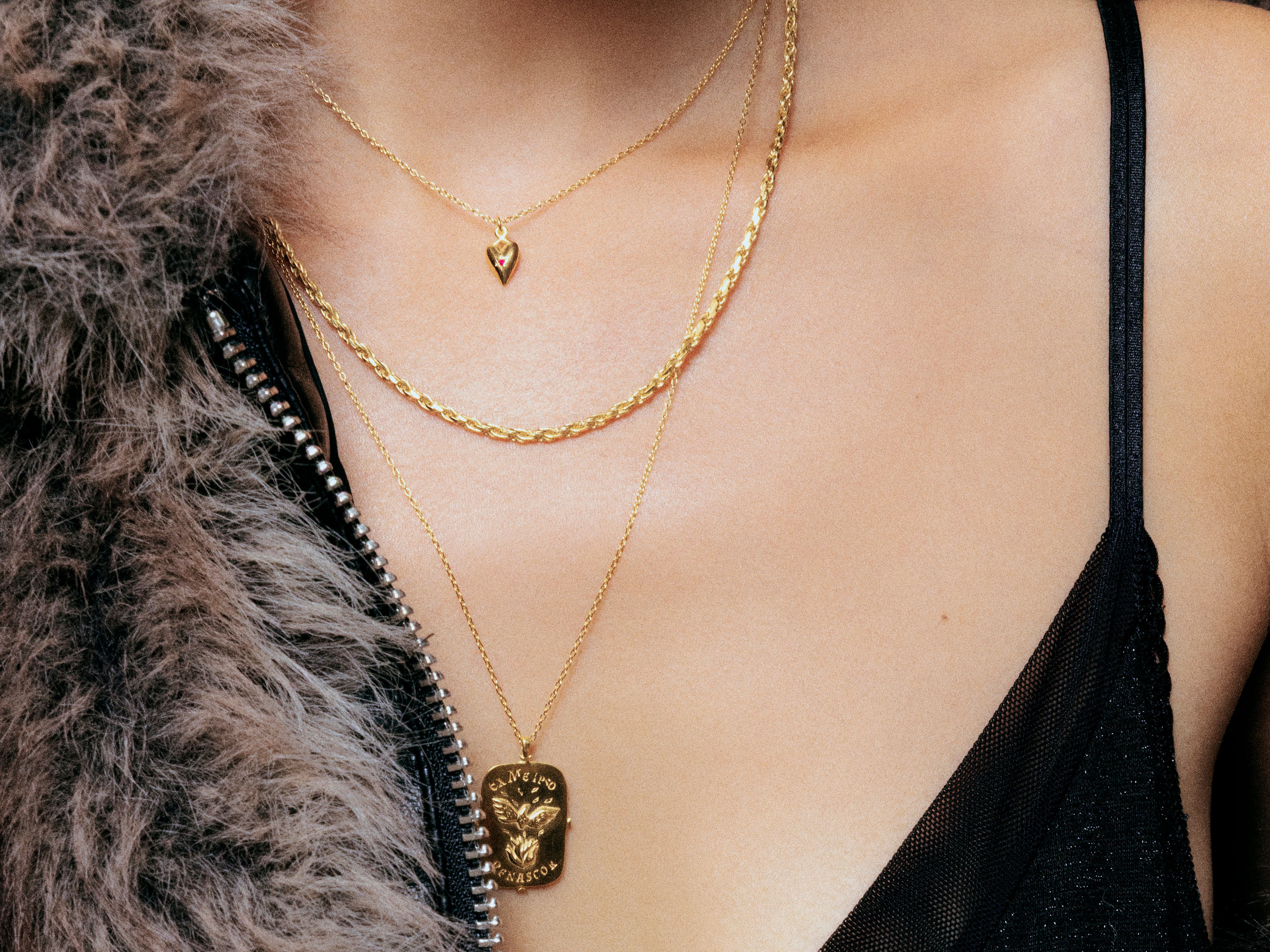 Collier Dracones coeur rubis PM plaqué or