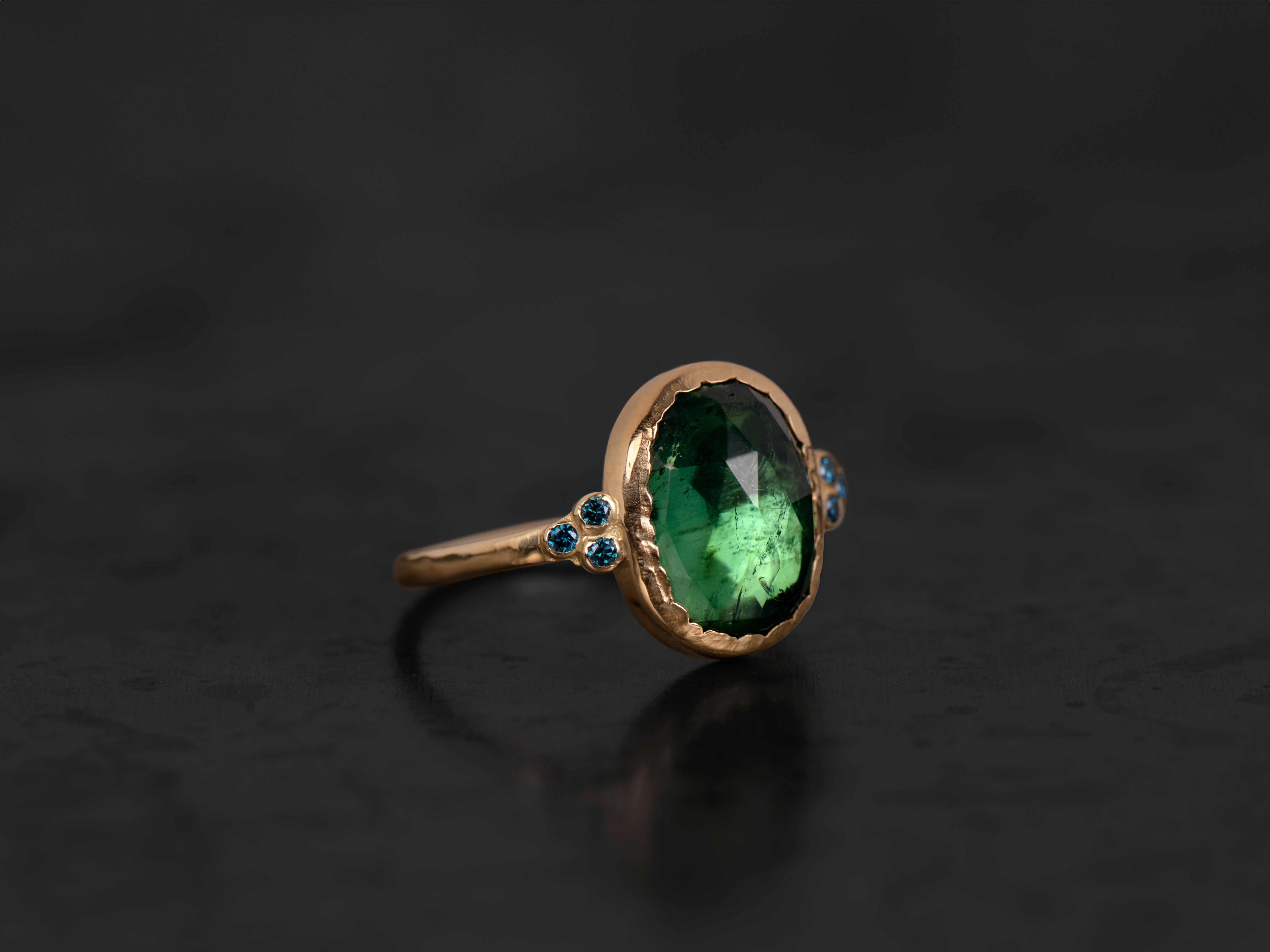 BAGUE QUEEN DIAMANTS BLEU TOURMALINE VERTE OVALE 3,56CTS OR JAUNE