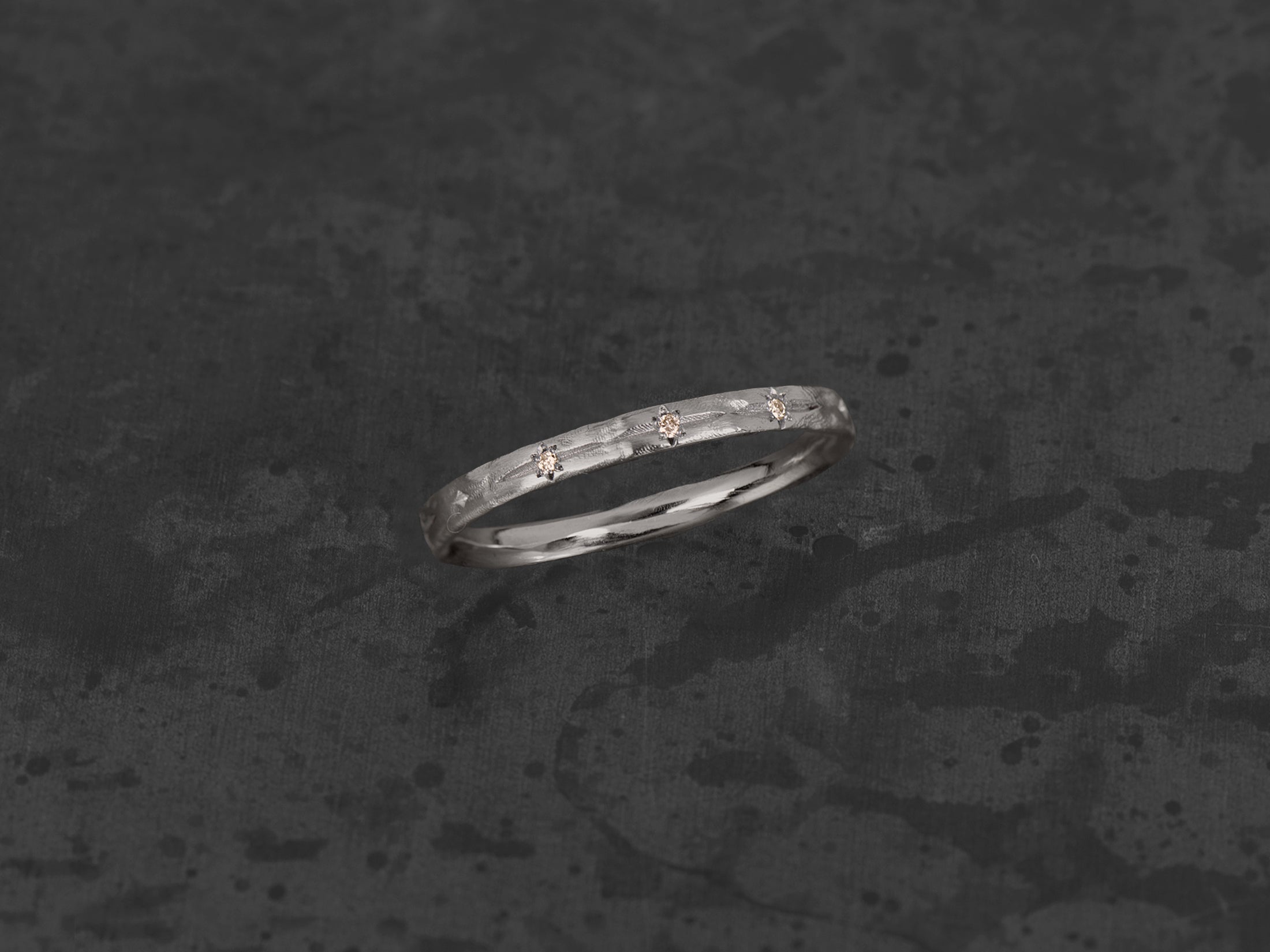 Anneau cassiel argent 3 diamants champagne