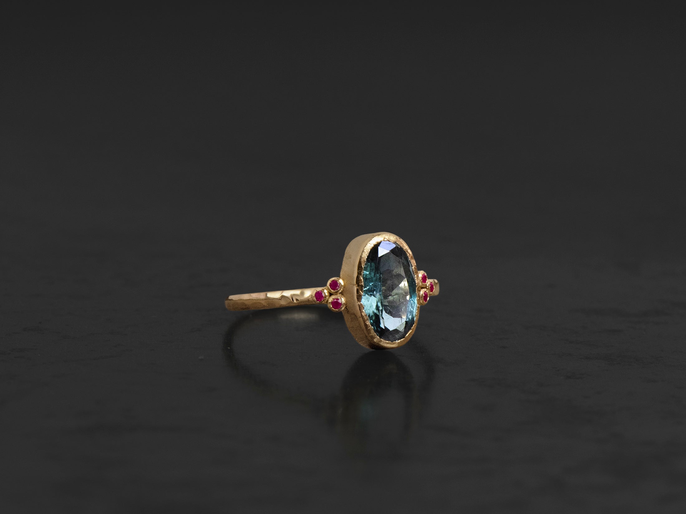 Bague Queen Baby aigue-marine 1,25cts rubis or jaune