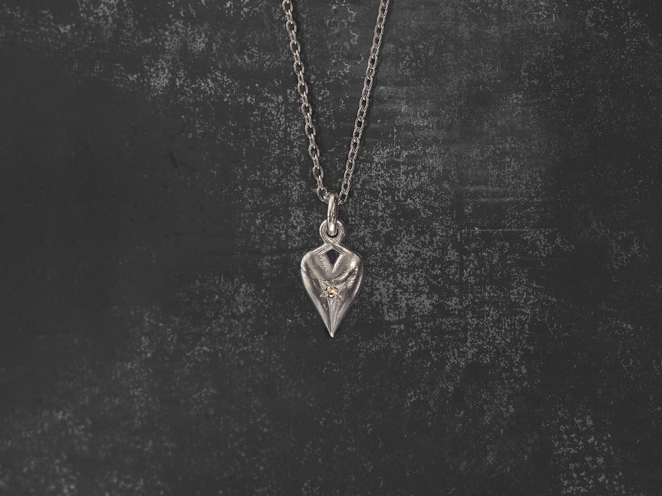 Collier Dracones coeur diamant champagne et argent