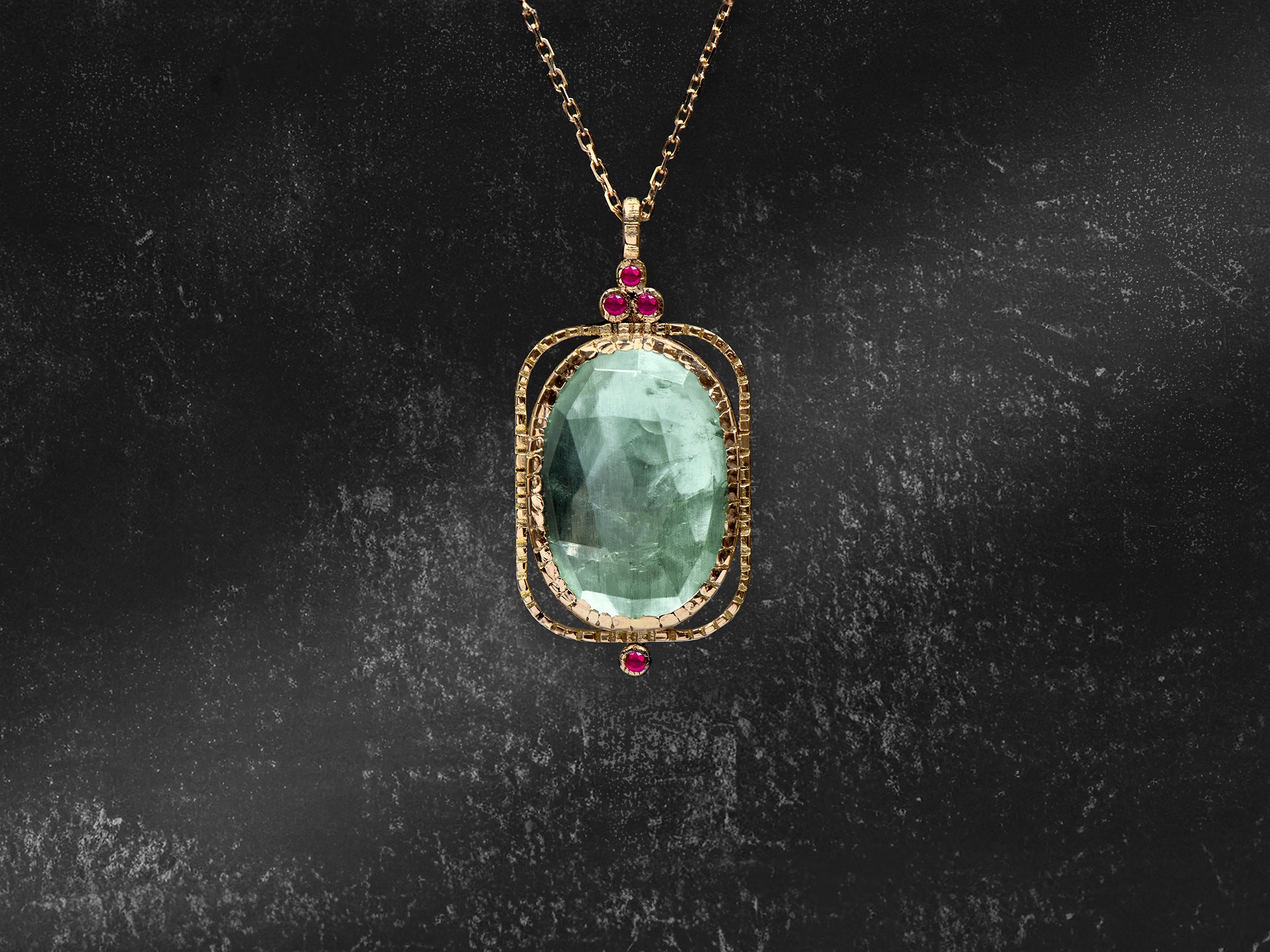 Collier Vadim tourmaline vert d'eau 3,65cts rubis or jaune
