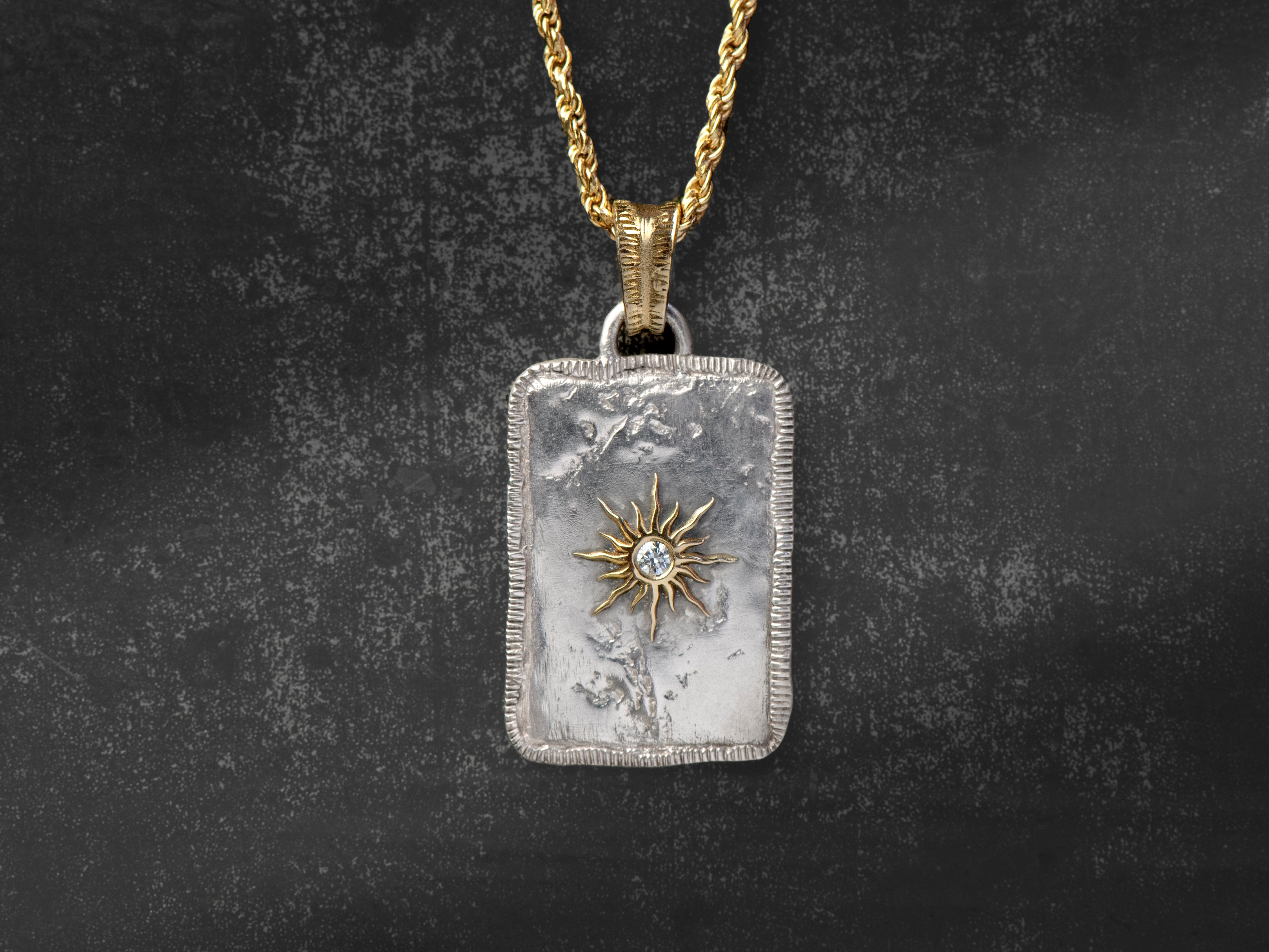 Pendentif Solis Lux rectangle GM soleil diamant
