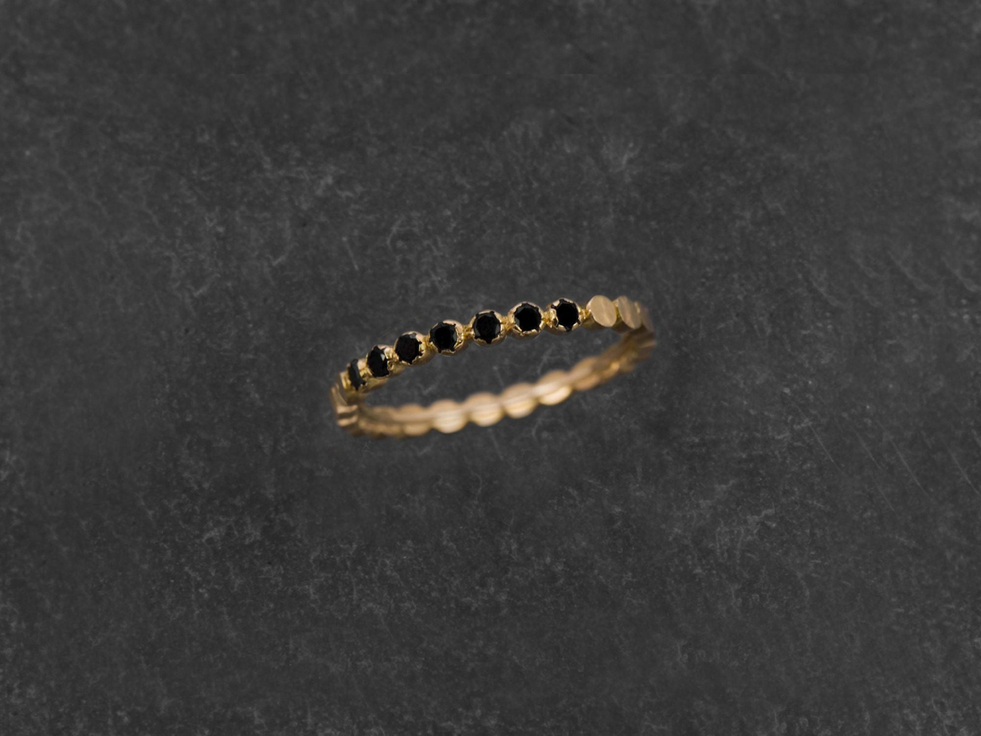 Alliance Honey Halfmoon or jaune — bijou signature Emmanuelle Zysman en argent ou vermeil, élégant et intemporel