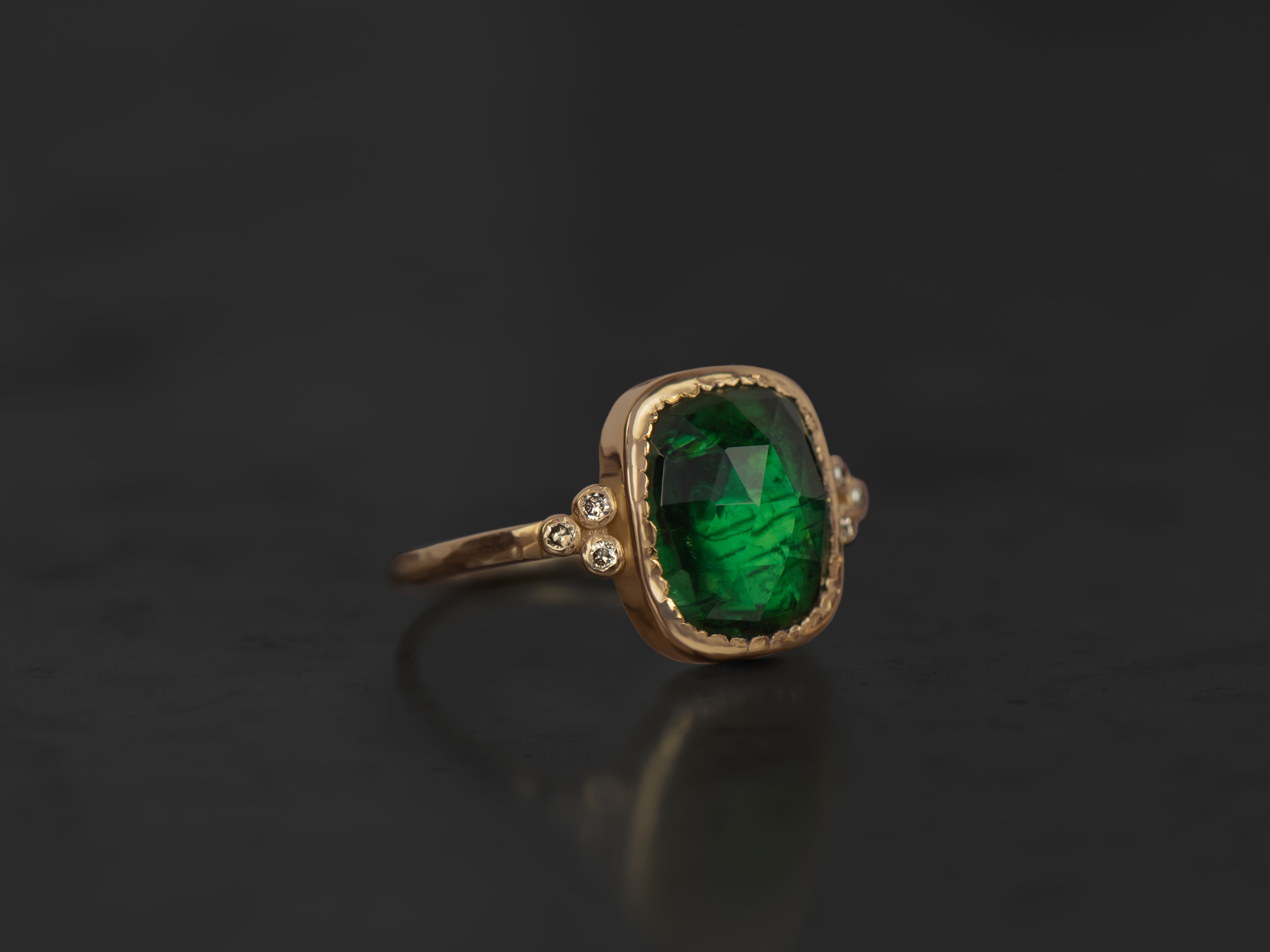 Bague Queen diamant champagne tourmaline verte 3,93cts or jaune
