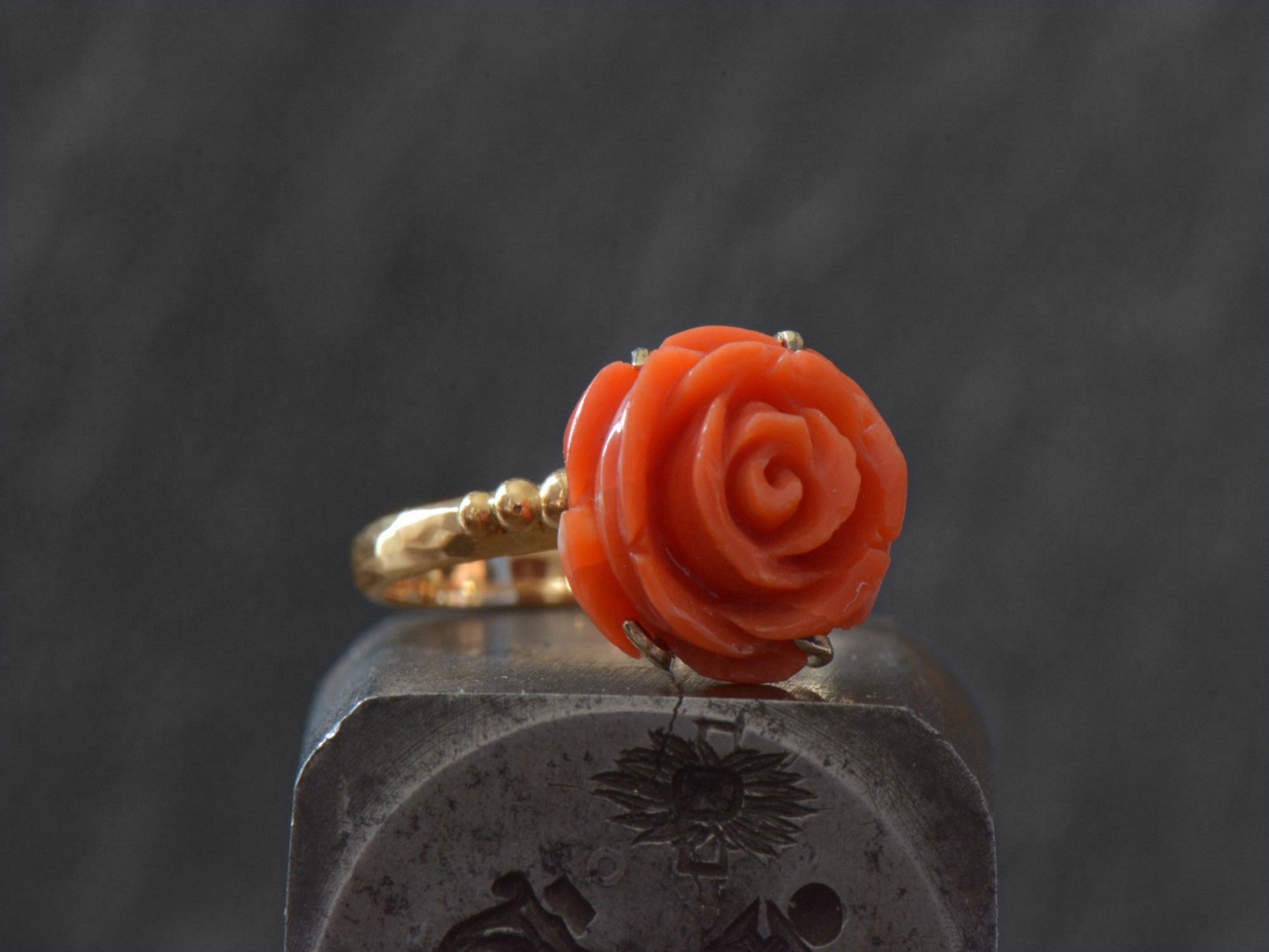 Bague Rose Corail – bijou artisanal signé Emmanuelle Zysman