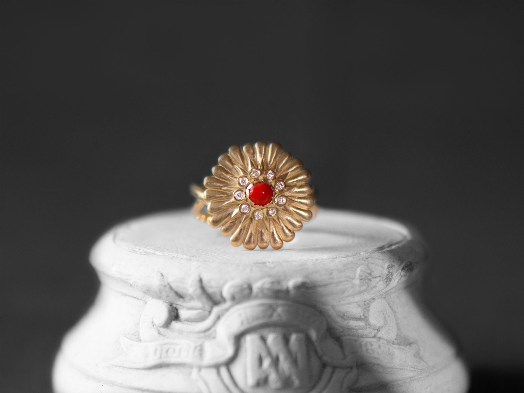 Bague Sacha Corail et Diamants or jaune – bijou artisanal signé Emmanuelle Zysman