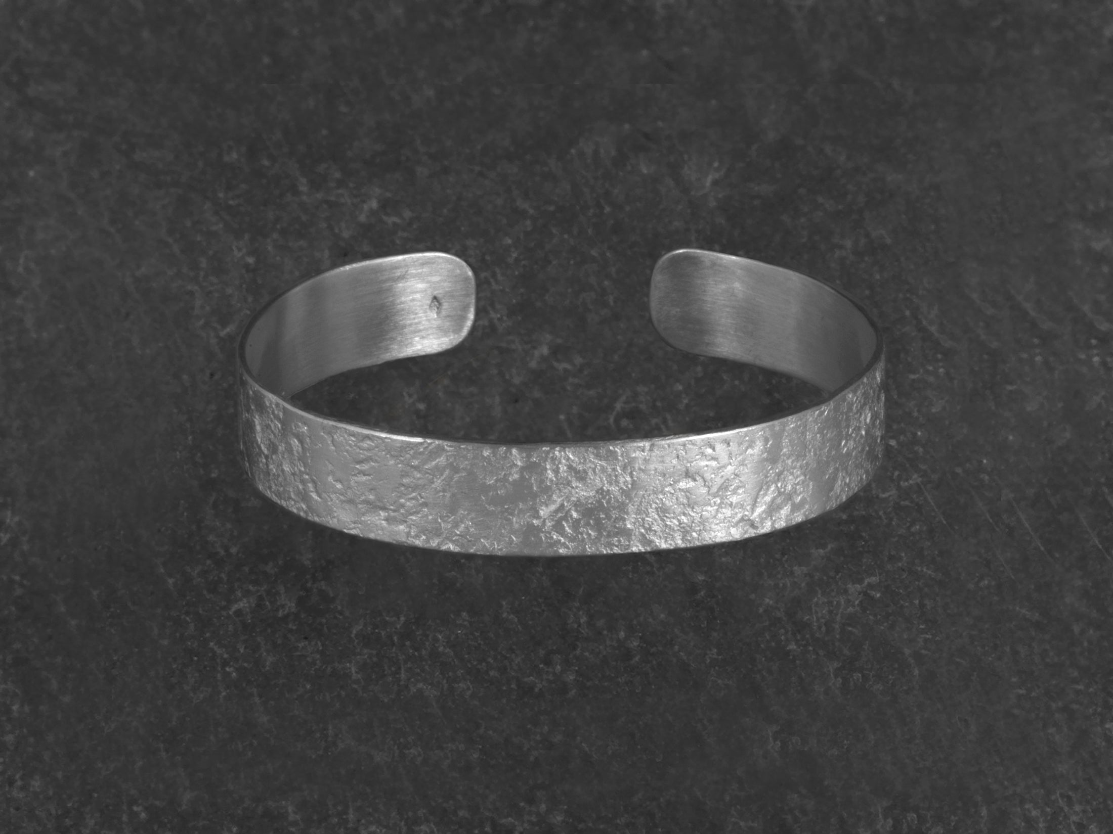 Bracelet Double Ulysse martelé argent homme – bijou artisanal signé Emmanuelle Zysman
