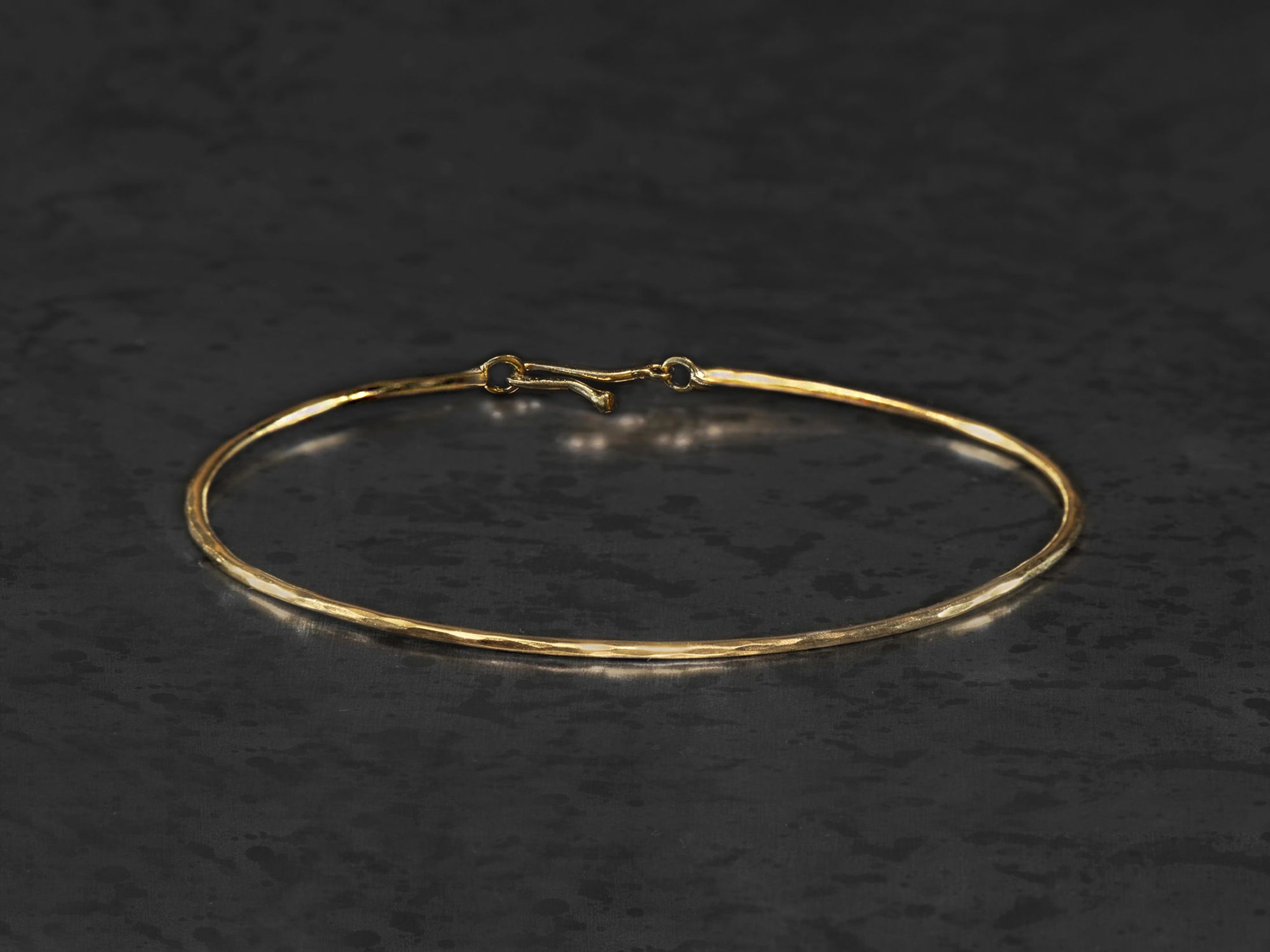 Bracelet Nude plaqué or — bijou signature Emmanuelle Zysman en argent ou vermeil, élégant et intemporel