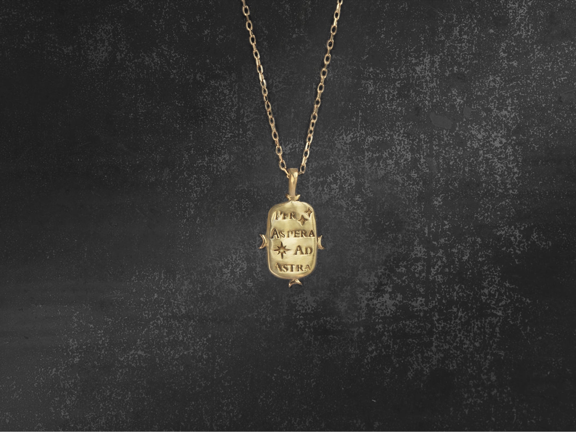 Collier Ad Astra or jaune – bijou artisanal signé Emmanuelle Zysman
