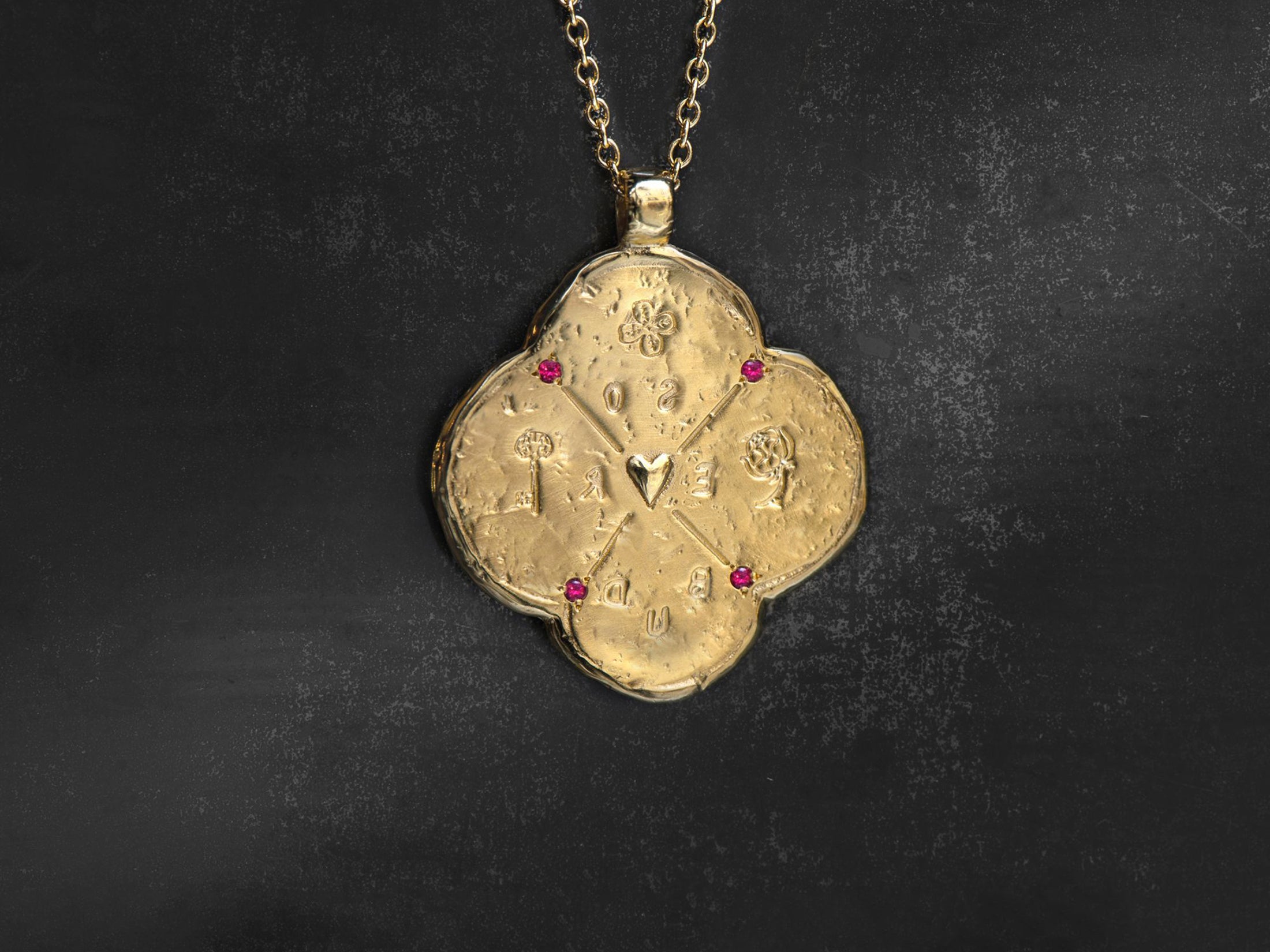 Collier Rosebud rubis GM vermeil – bijou artisanal signé Emmanuelle Zysman