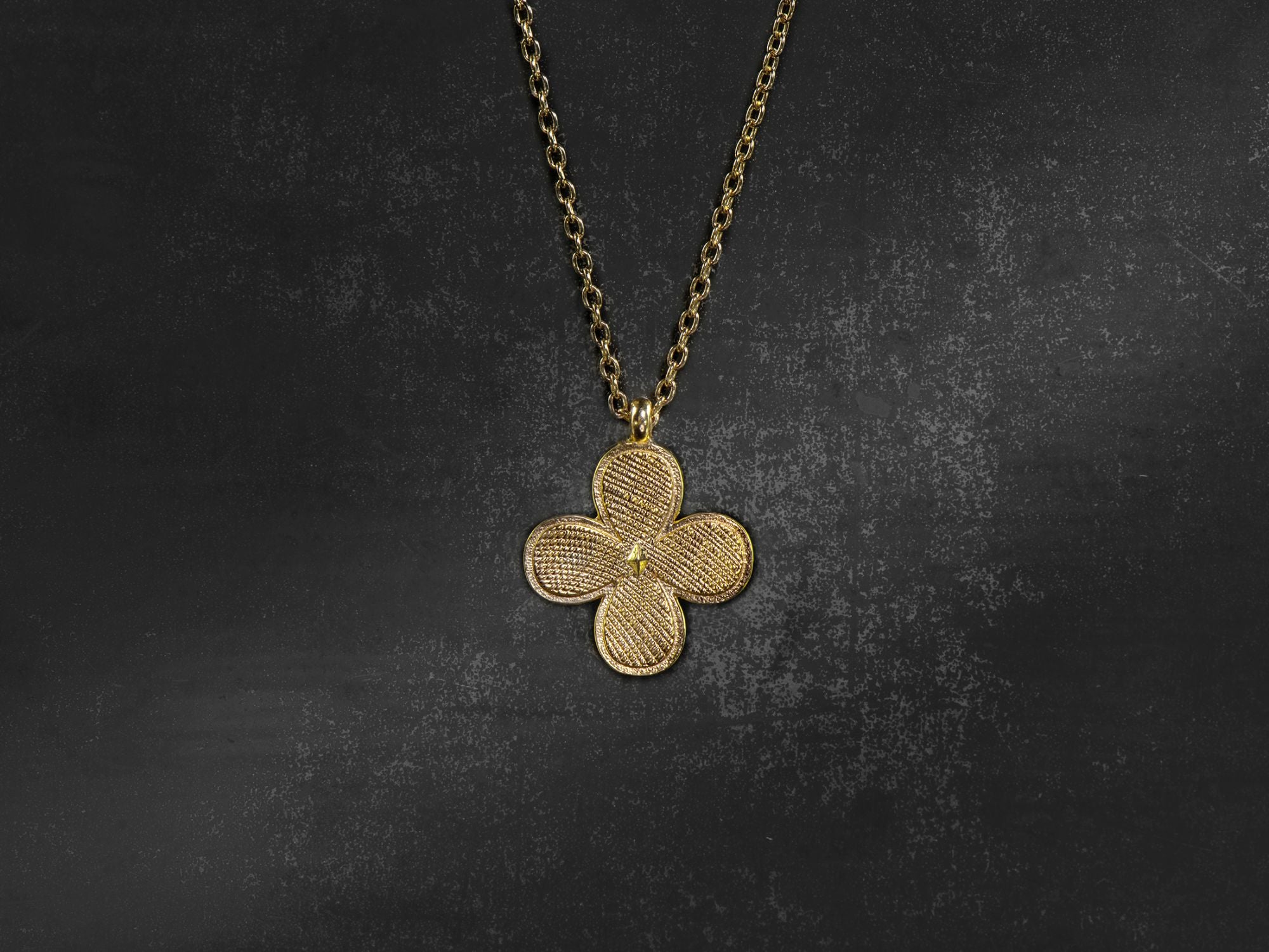 Collier Shirin or jaune – bijou artisanal signé Emmanuelle Zysman