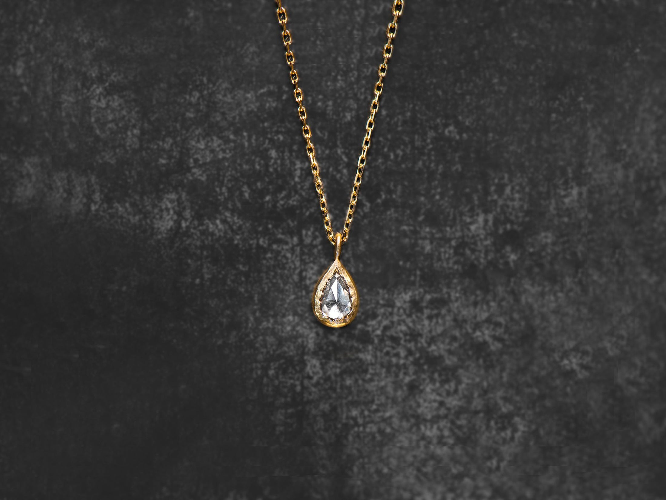 Colliers Twinkle diamant miel or jaune — bijou signature Emmanuelle Zysman en argent ou vermeil, élégant et intemporel