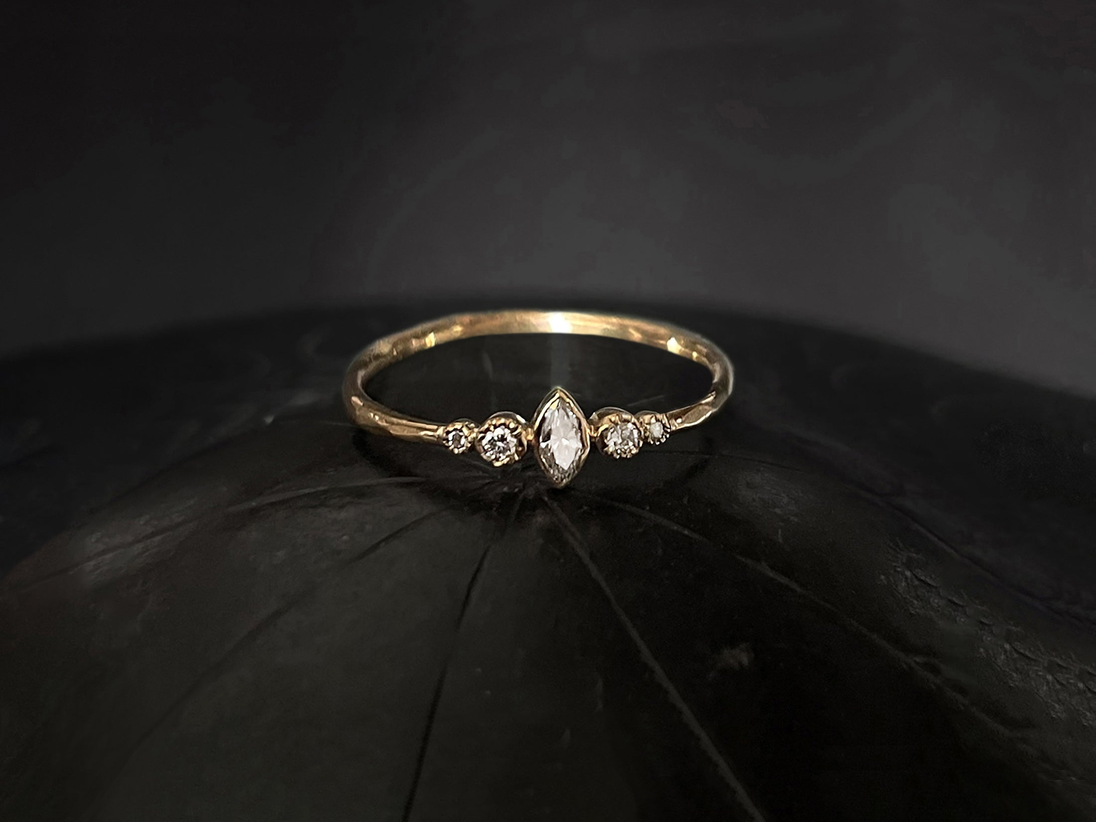 Bague Sita marquise or jaune — bijou signature Emmanuelle Zysman en argent ou vermeil, élégant et intemporel