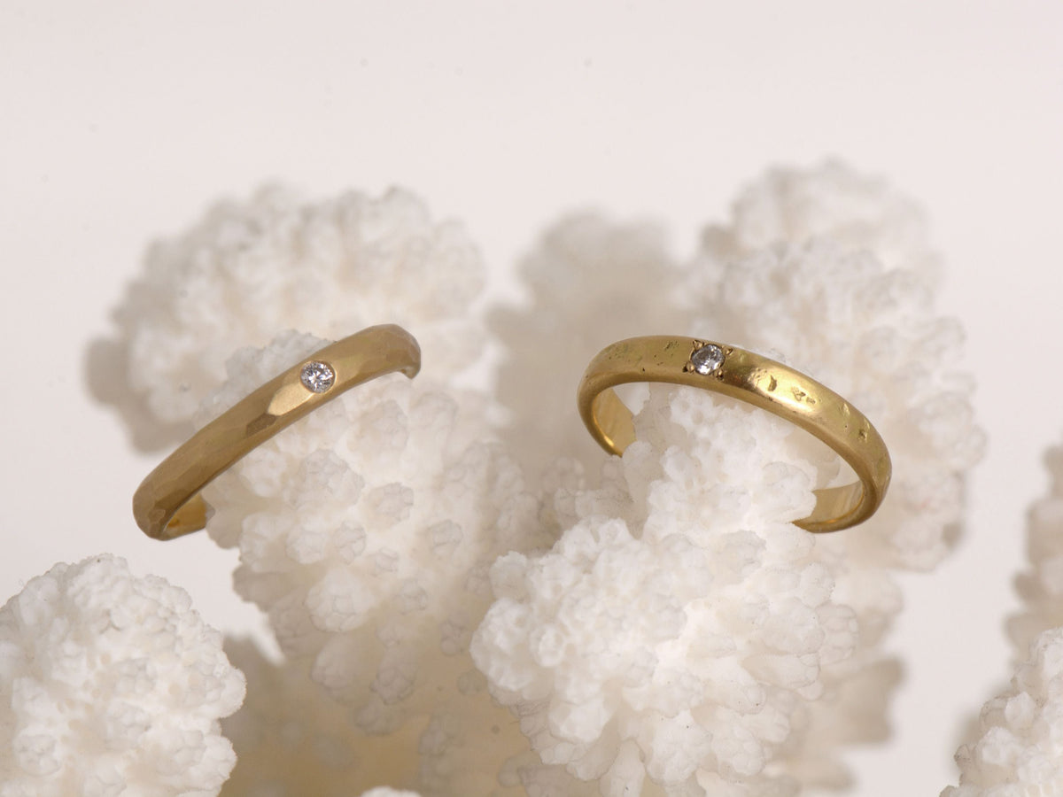Bague de fiançailles : choisir une bague unique, de la pierre au métal