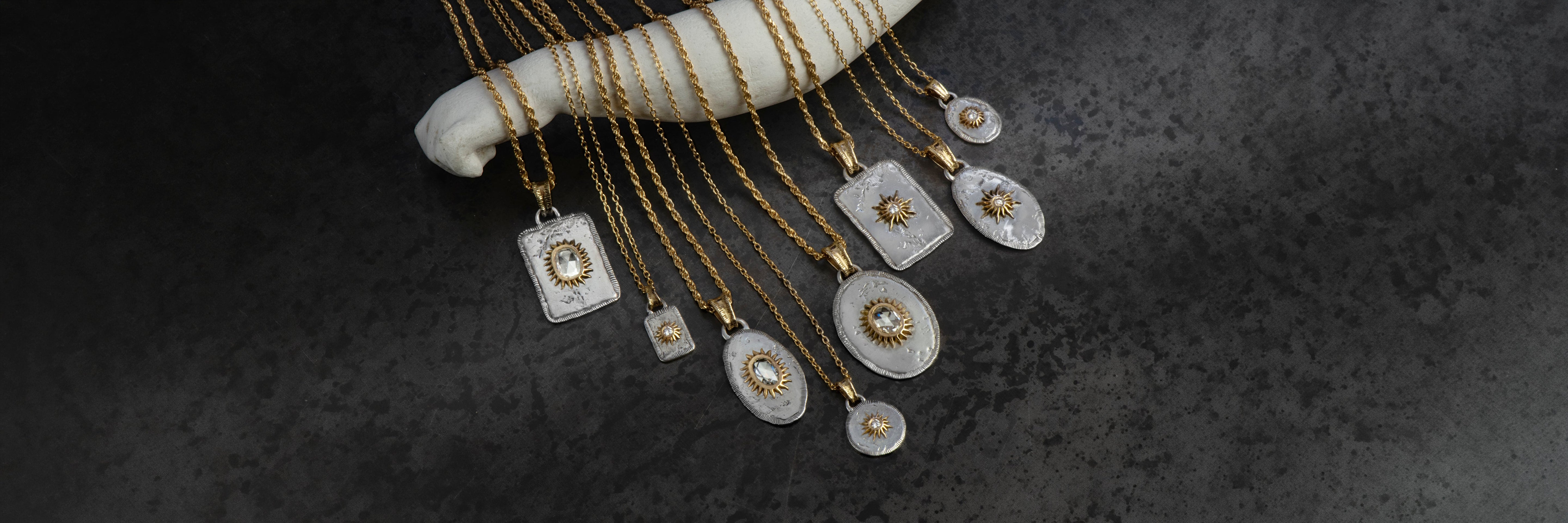 Bijou Solis Lux, soleil d'or serti de diamants sur argent texturé, Emmanuelle Zysman