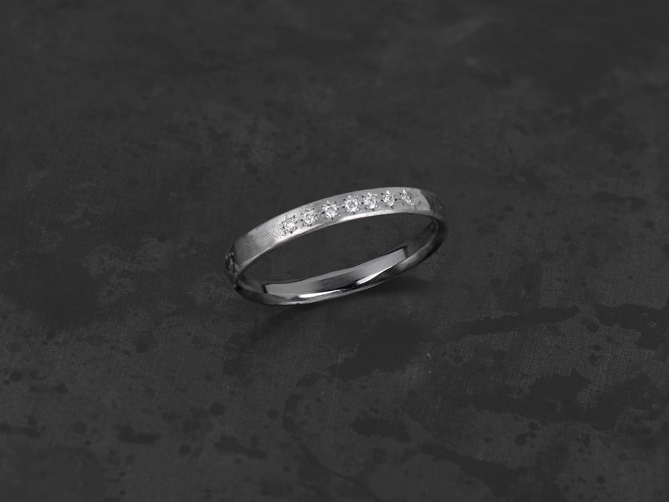 Anneau Damiel platine 7 diamants