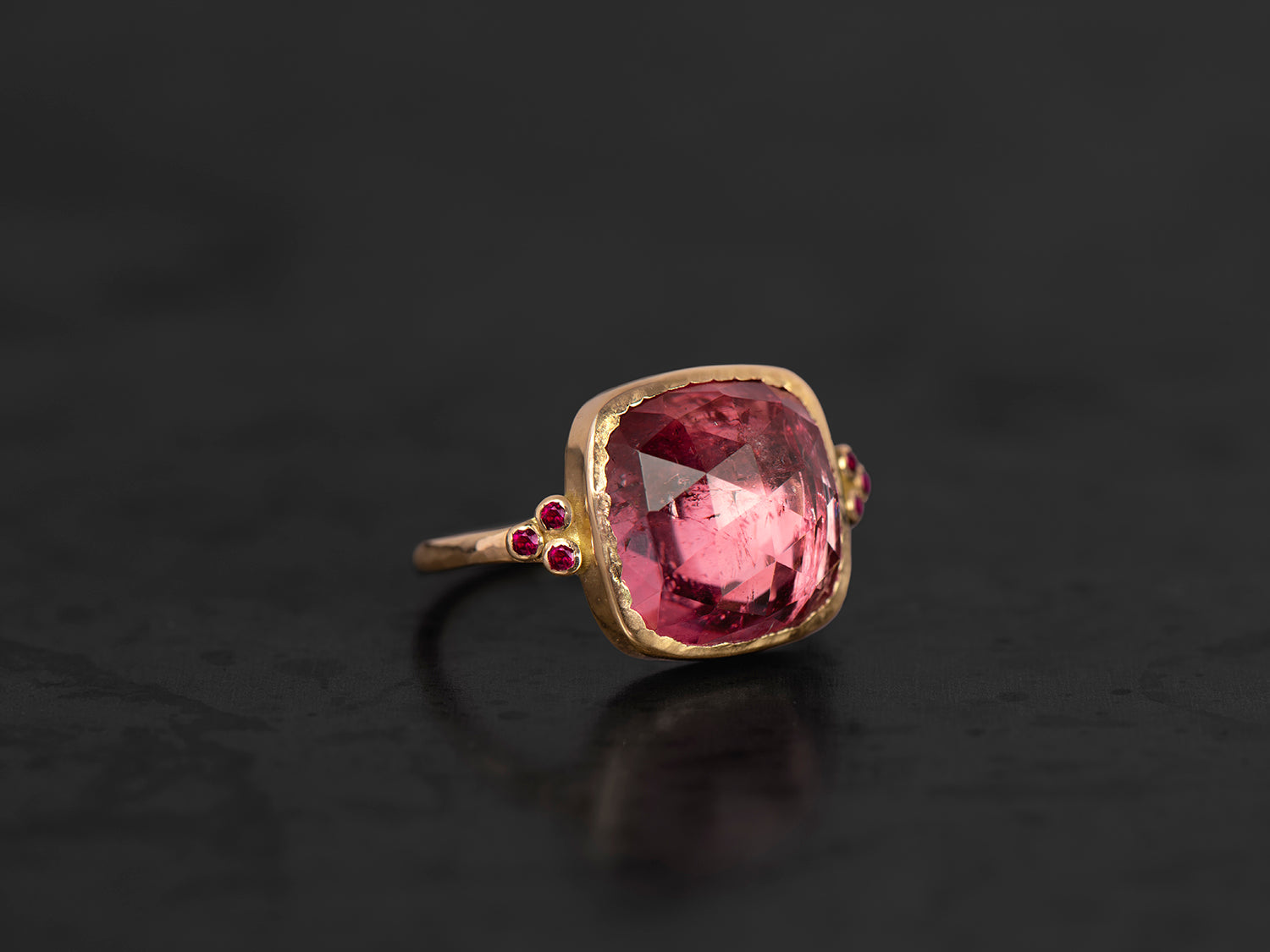 Bague Queen rubis tourmaline rose 7,62cts or jaune