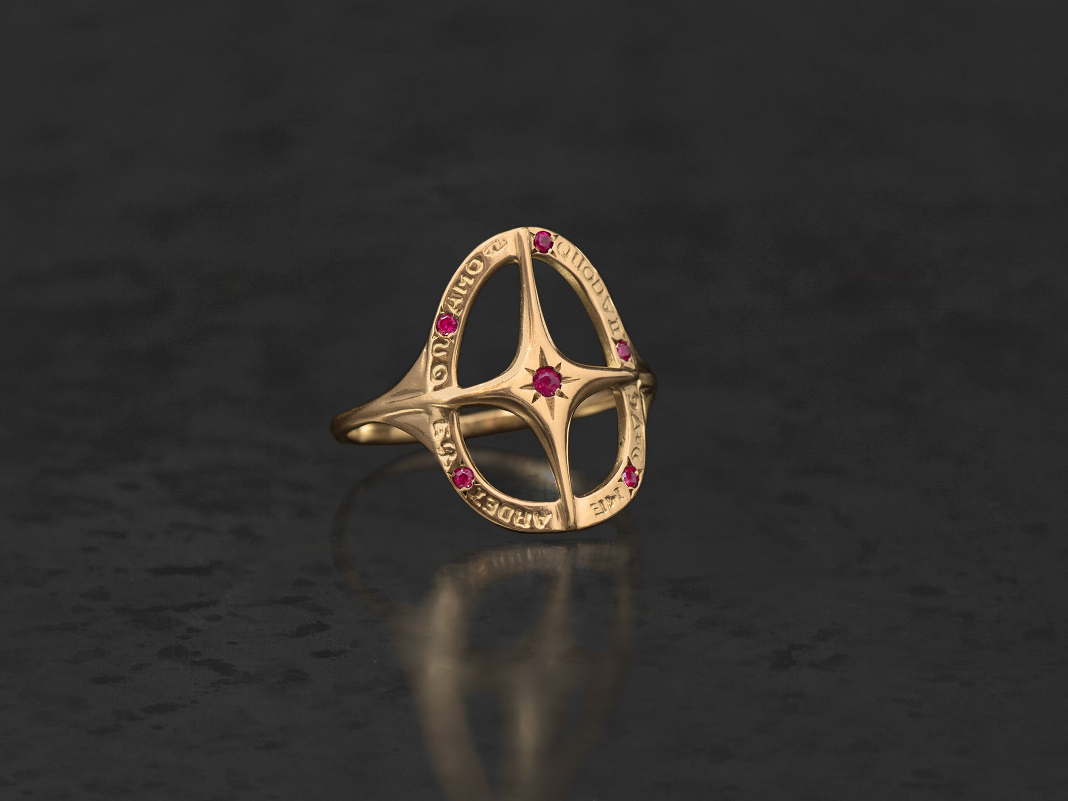 Amo Quod ruby ​​gold ring