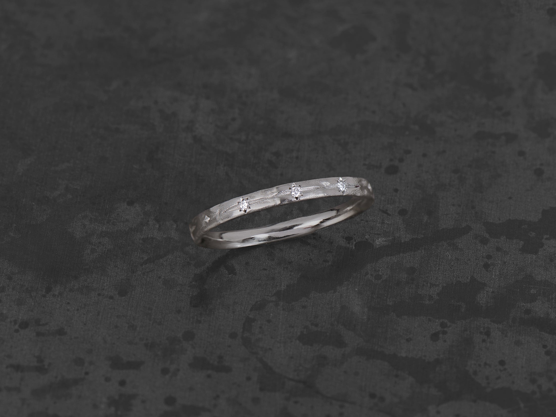 Anneau Cassiel platine 3 diamants