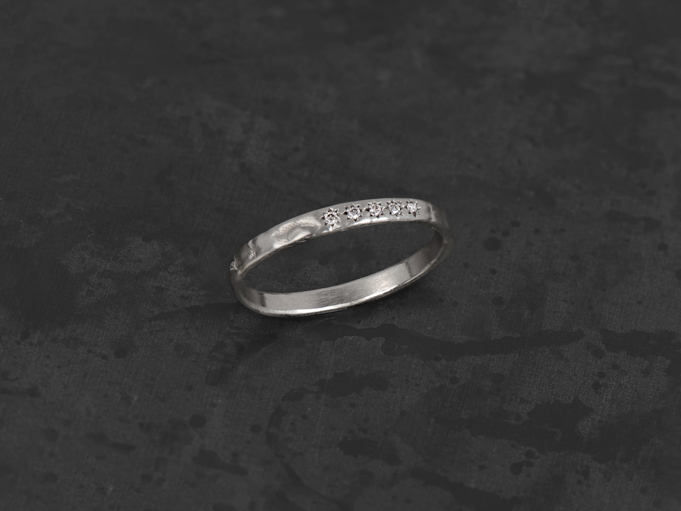 Anneau Cassiel platine 5 diamants