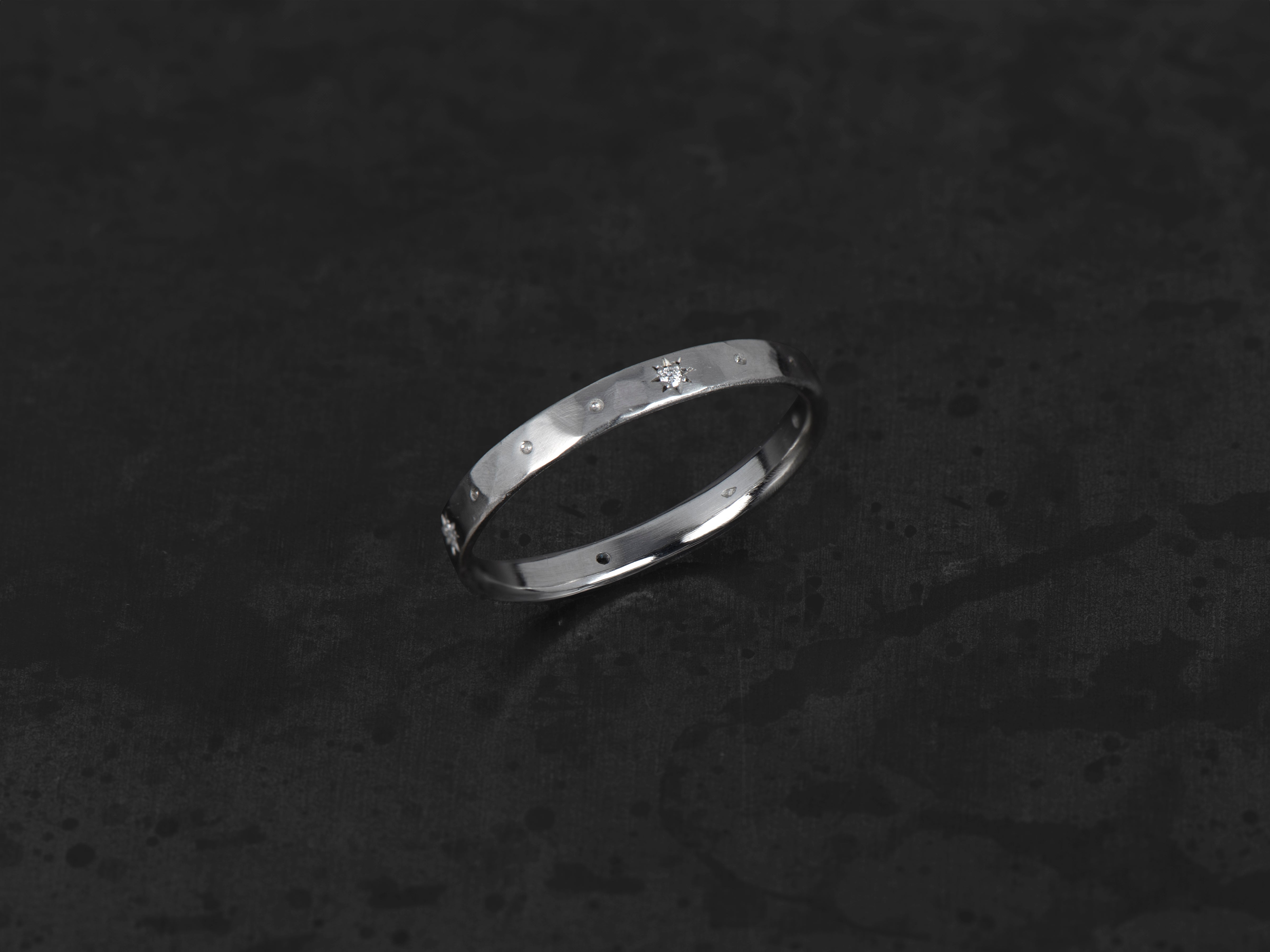 Anneau Damiel platine 4 diamants