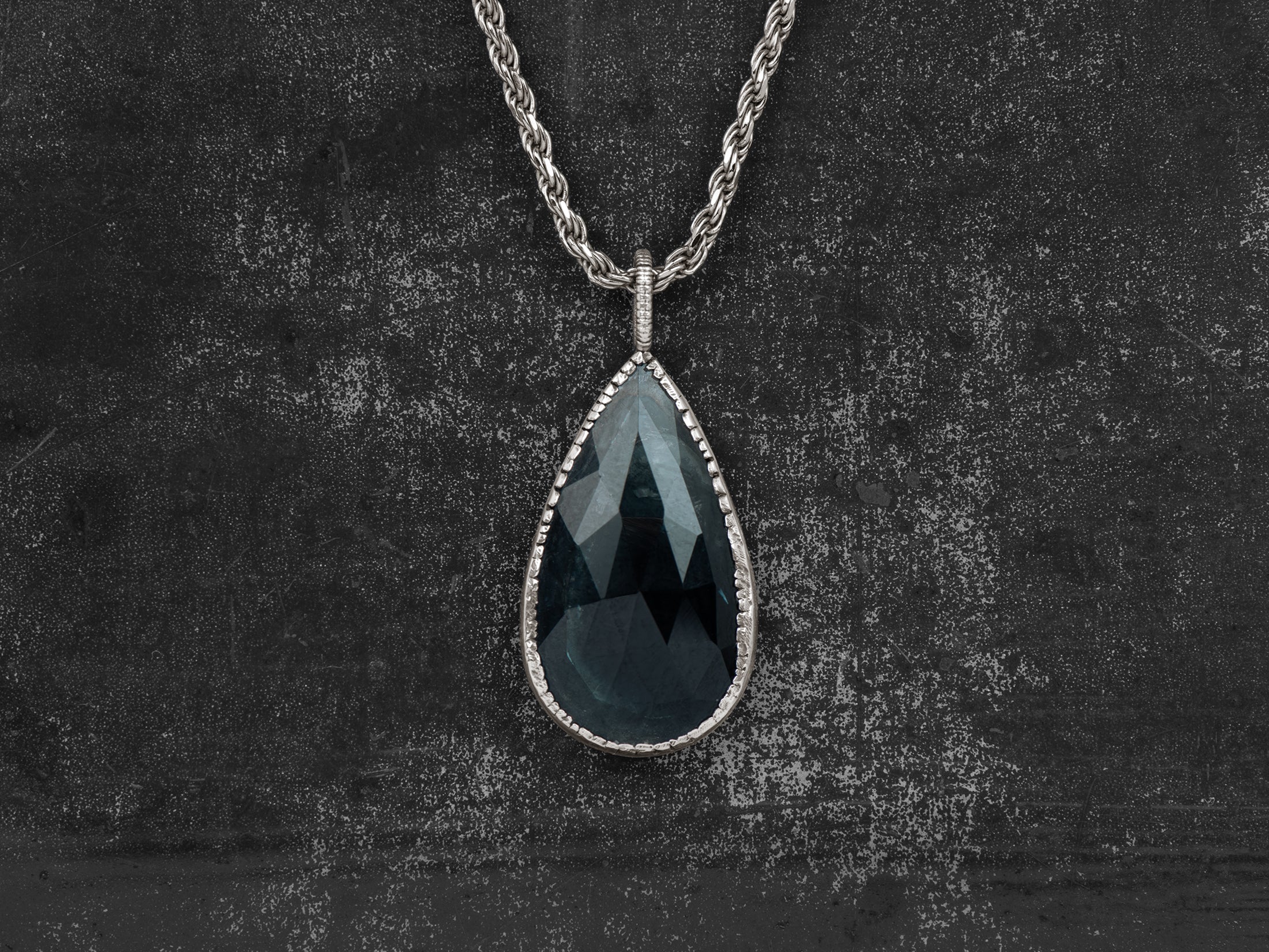 Collier Enigma poire argent tourmaline noire 9,85cts
