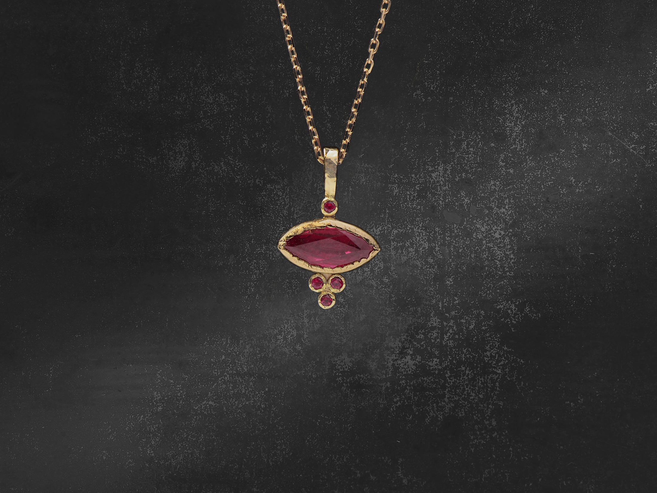 Samarcande Marquise Ruby yellow gold necklace