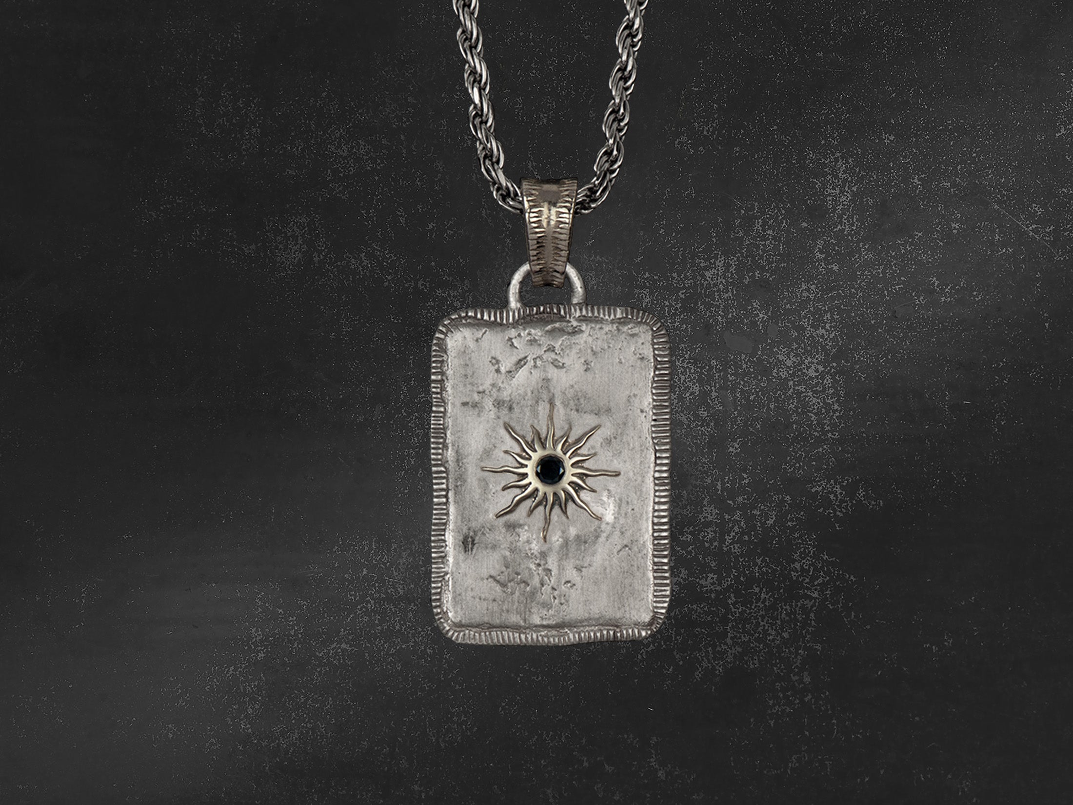 Pendentif Solis Lux rectangle GM diamant noir
