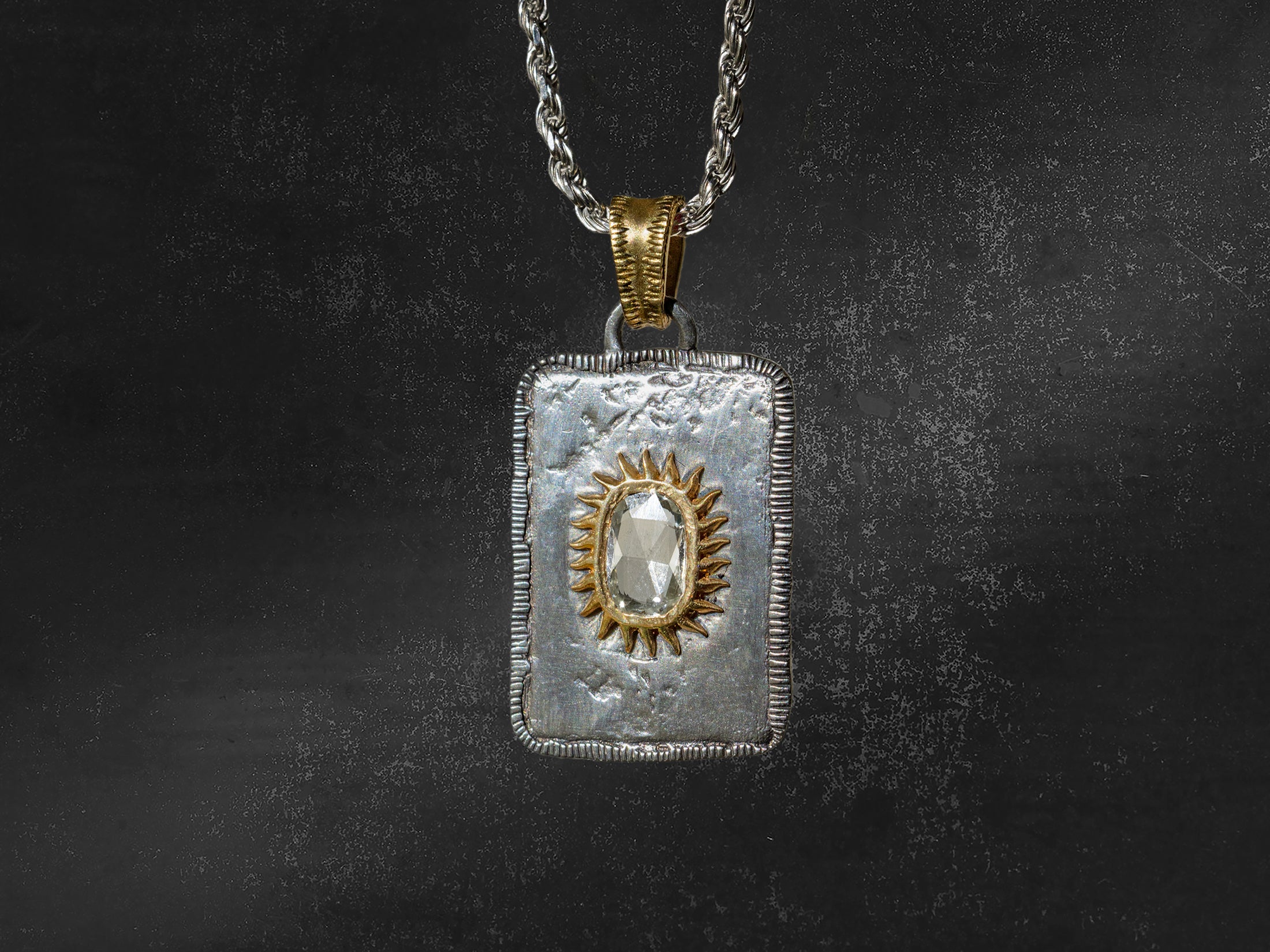 Pendentif Solis Lux rectangle GM soleil diamant rosecut