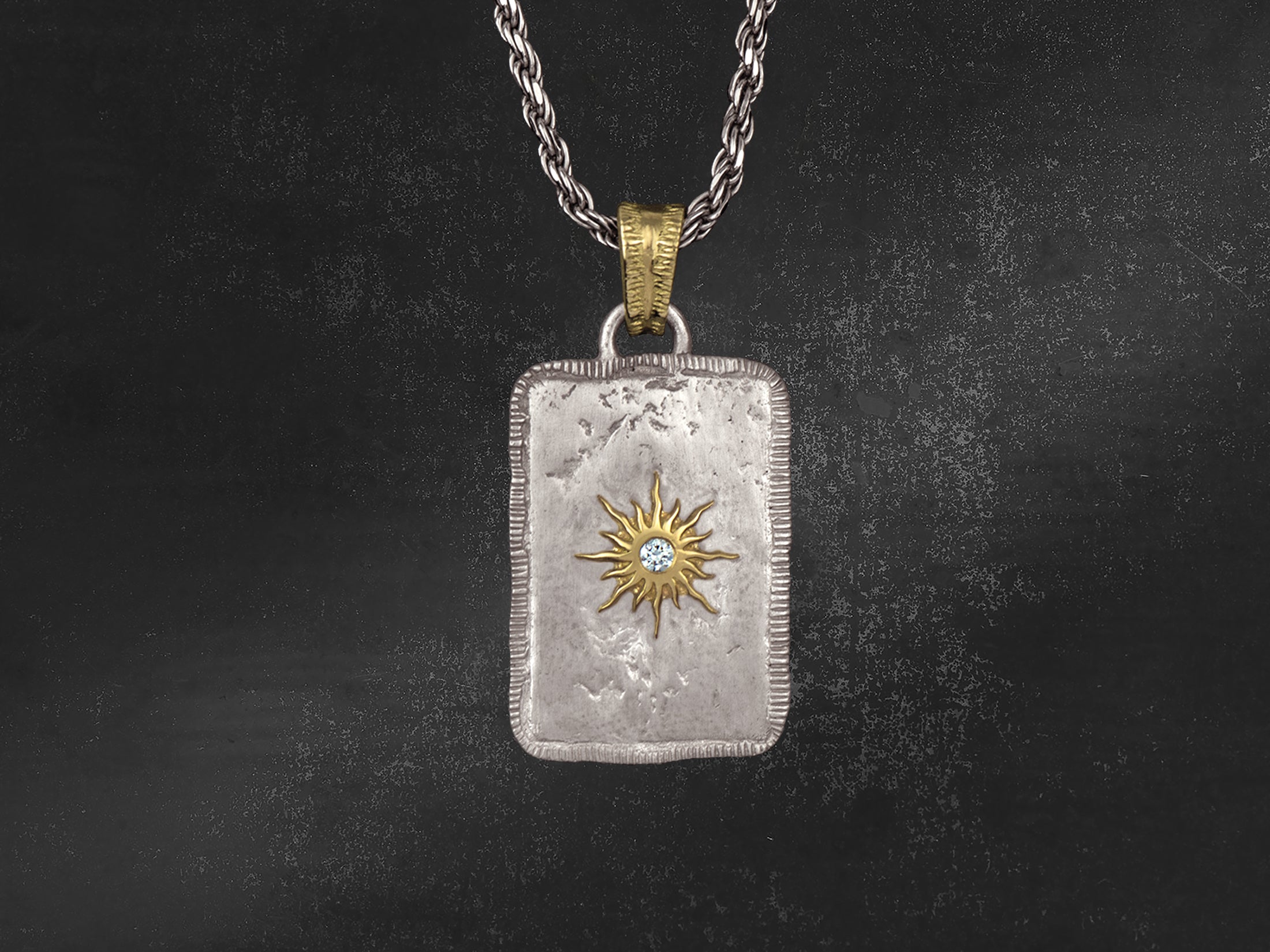 Pendentif Solis Lux rectangle GM soleil diamant blanc