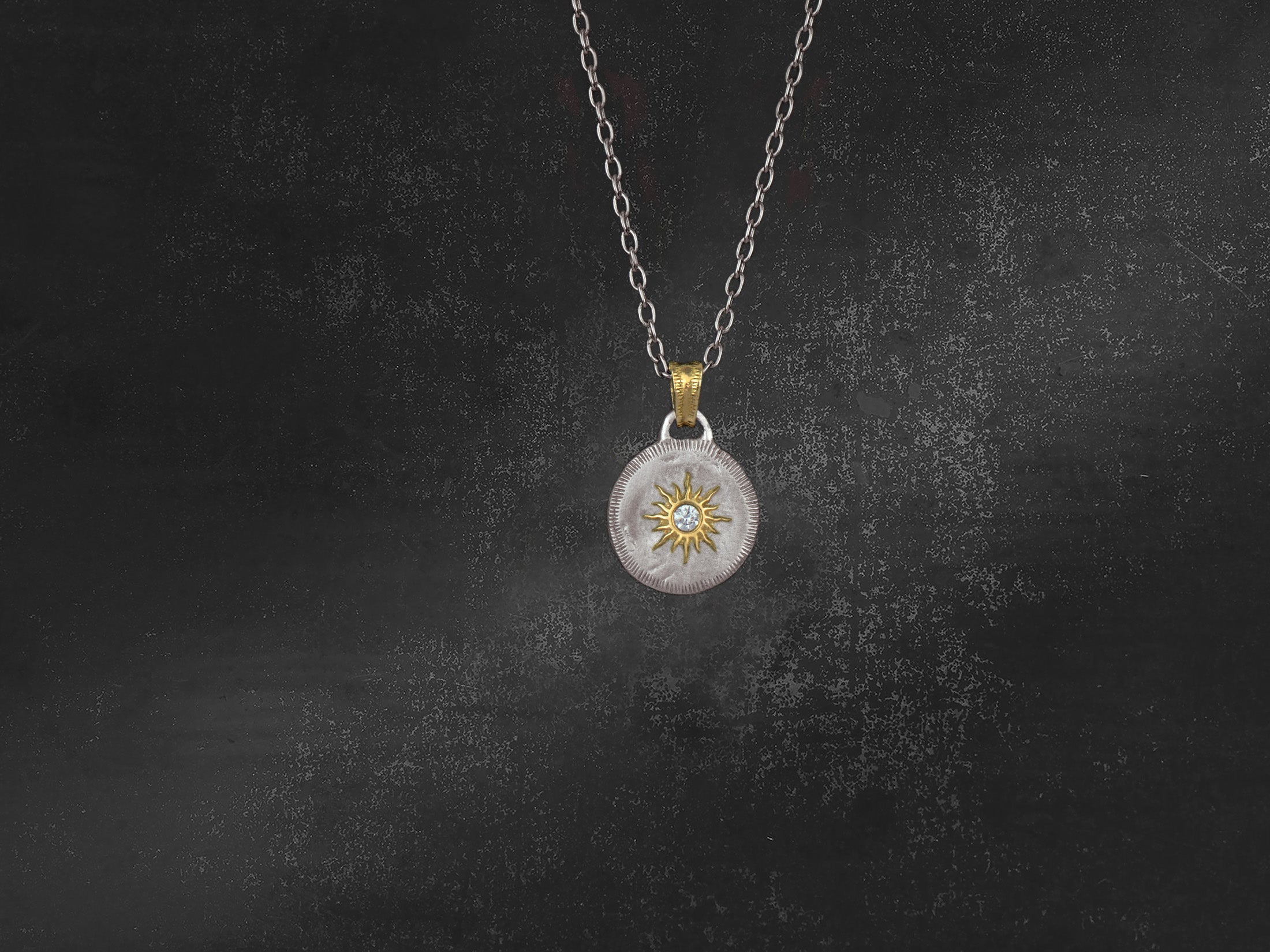 Solis Lux round pendant, small sun, white diamond