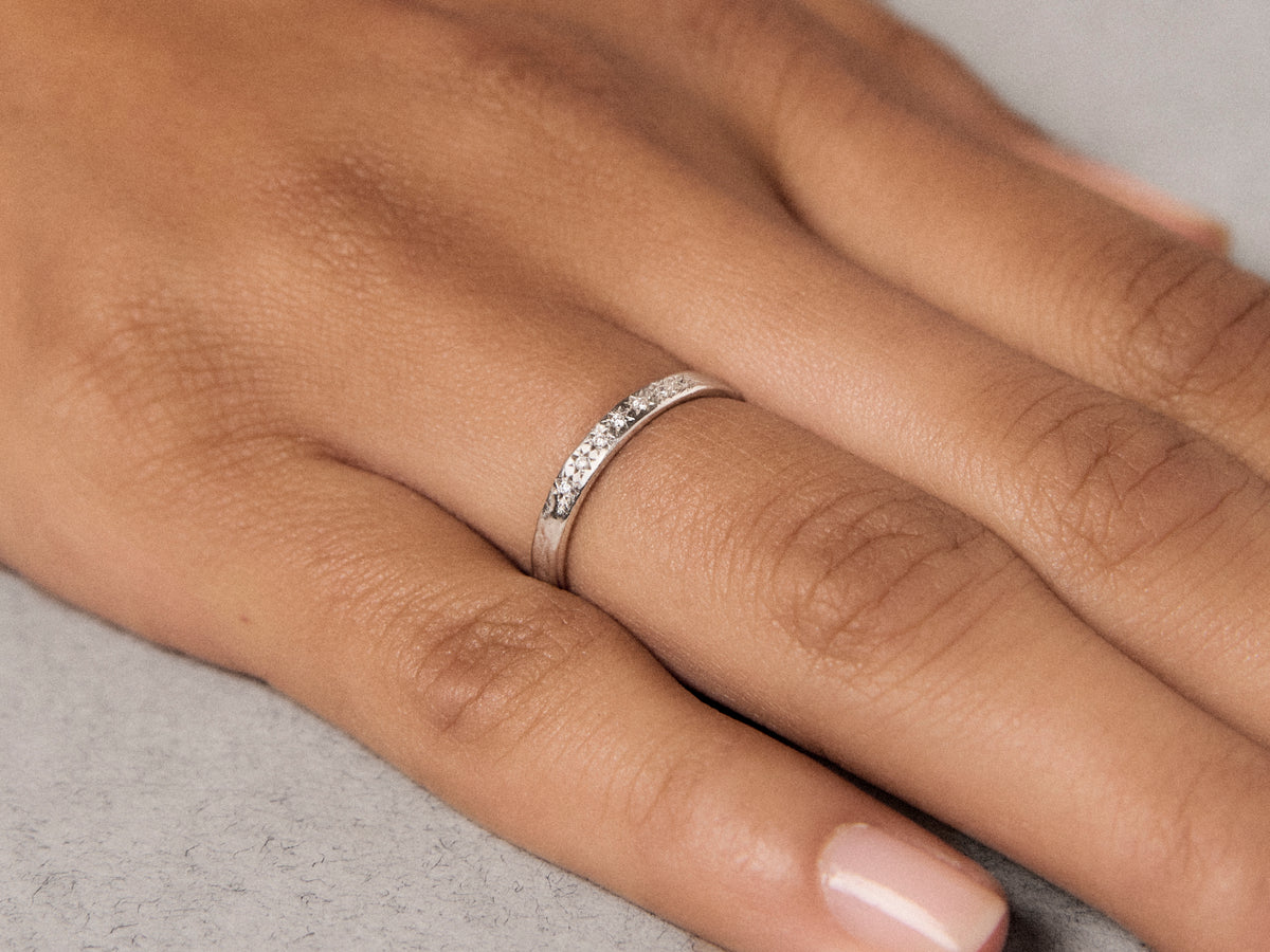 Damiel 7-diamond platinum ring