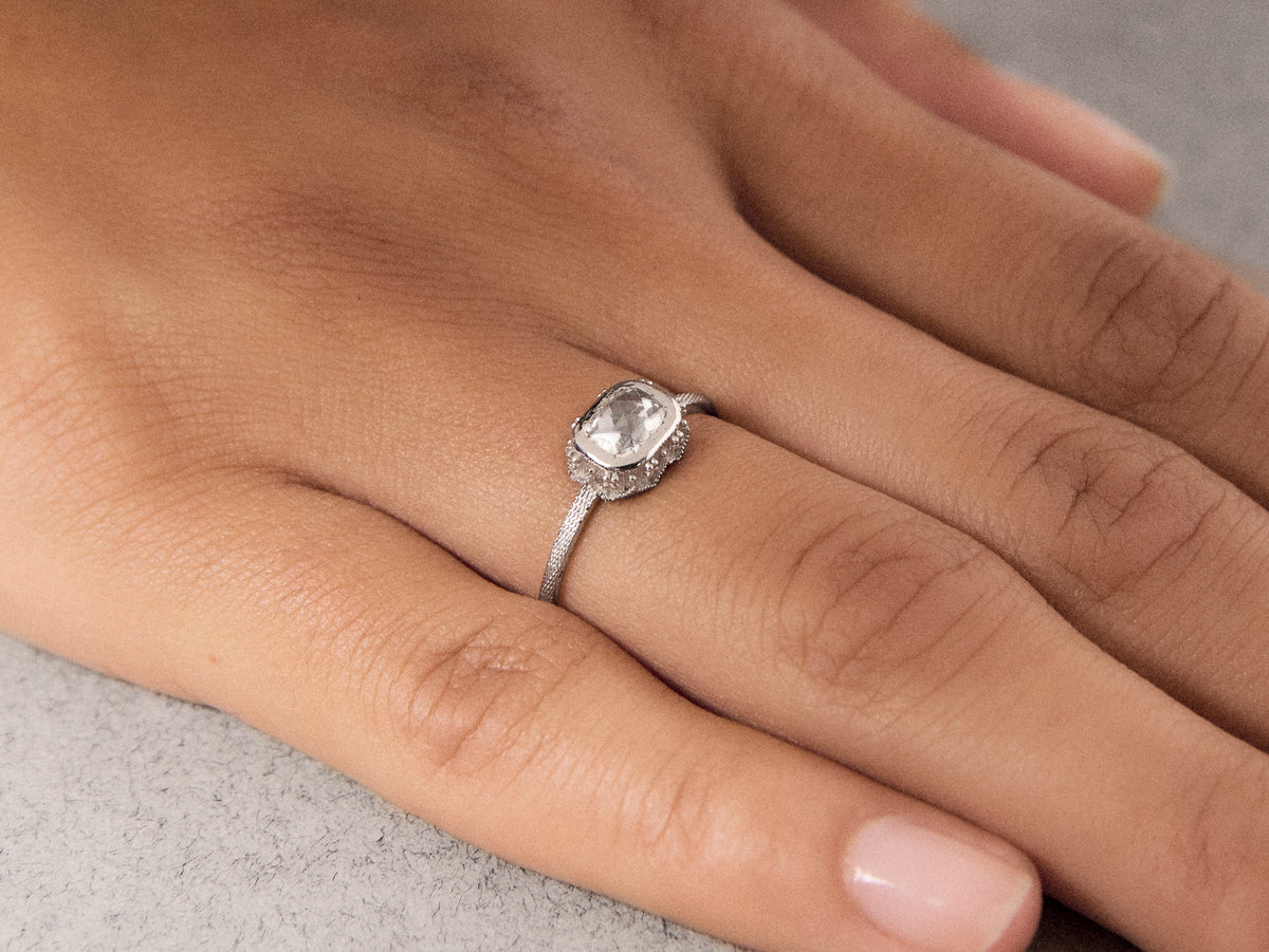 Syracuse ring cushion rosecut diamond 0.30ct platinum
