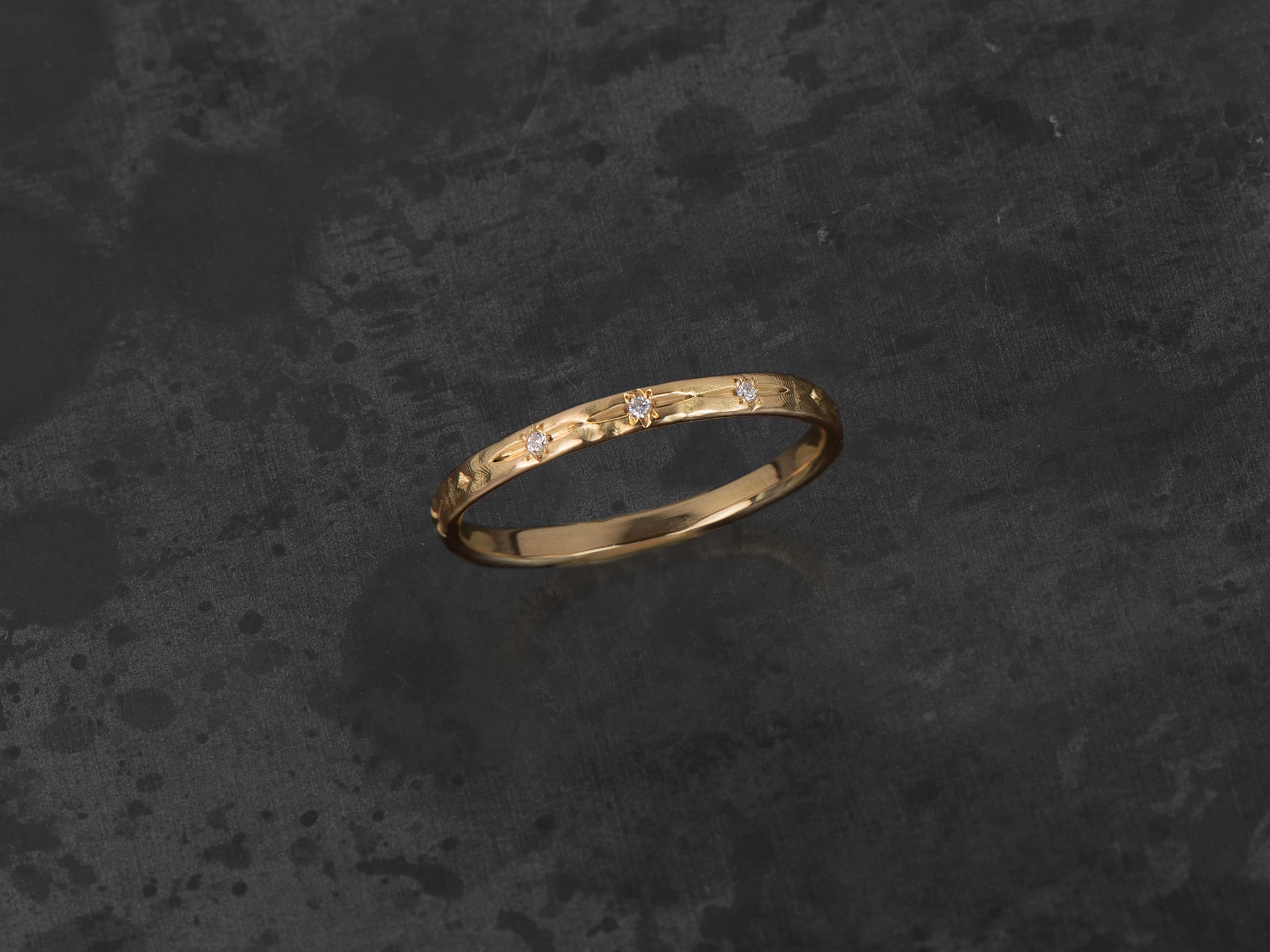 BAGUE CASSIEL 3 DIAMANTS BLANCS OR JAUNE