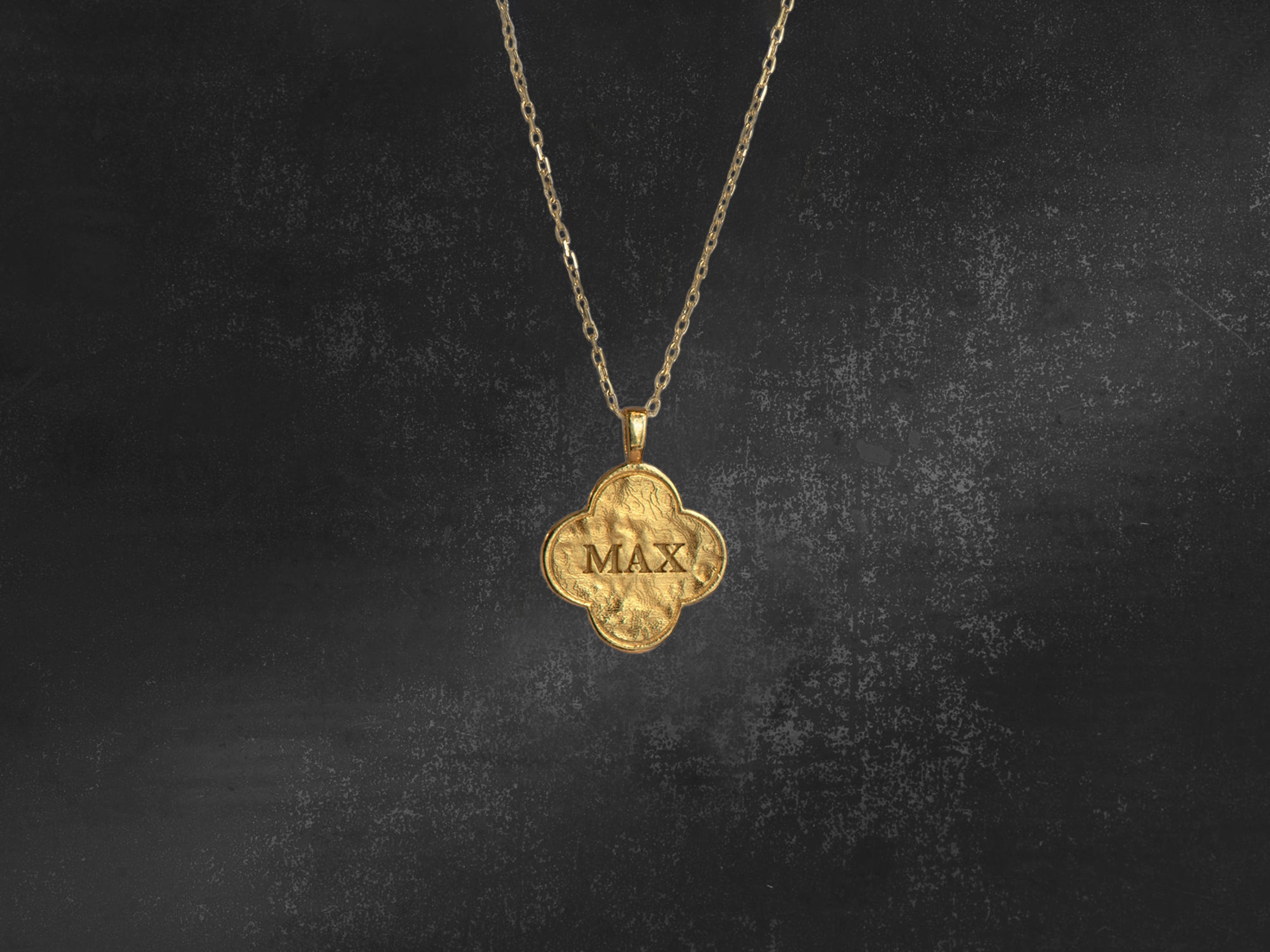 Necklace Baby Amor yellow gold 3 letters