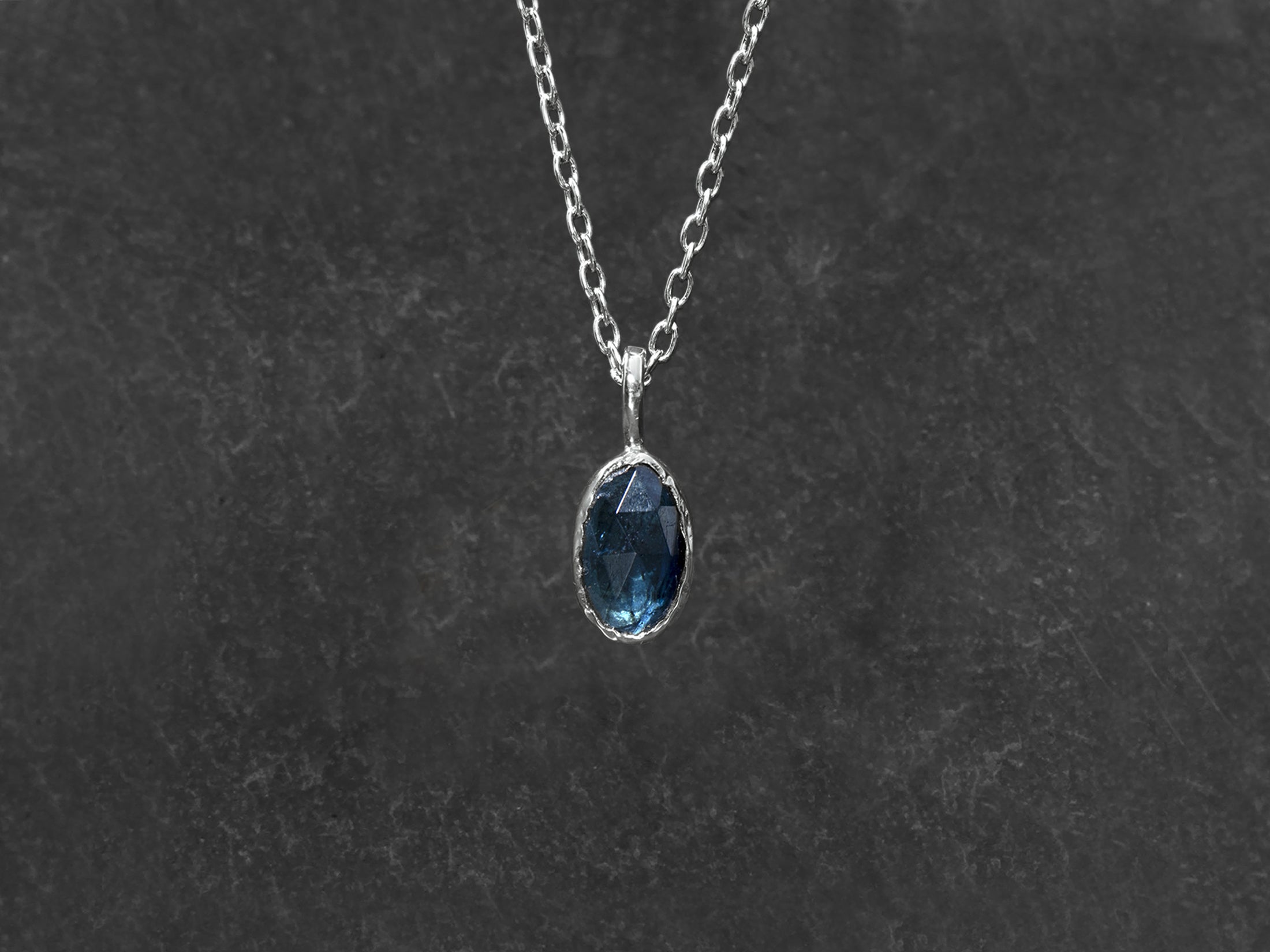 Collier Enigma Homme argent et tourmaline bleue