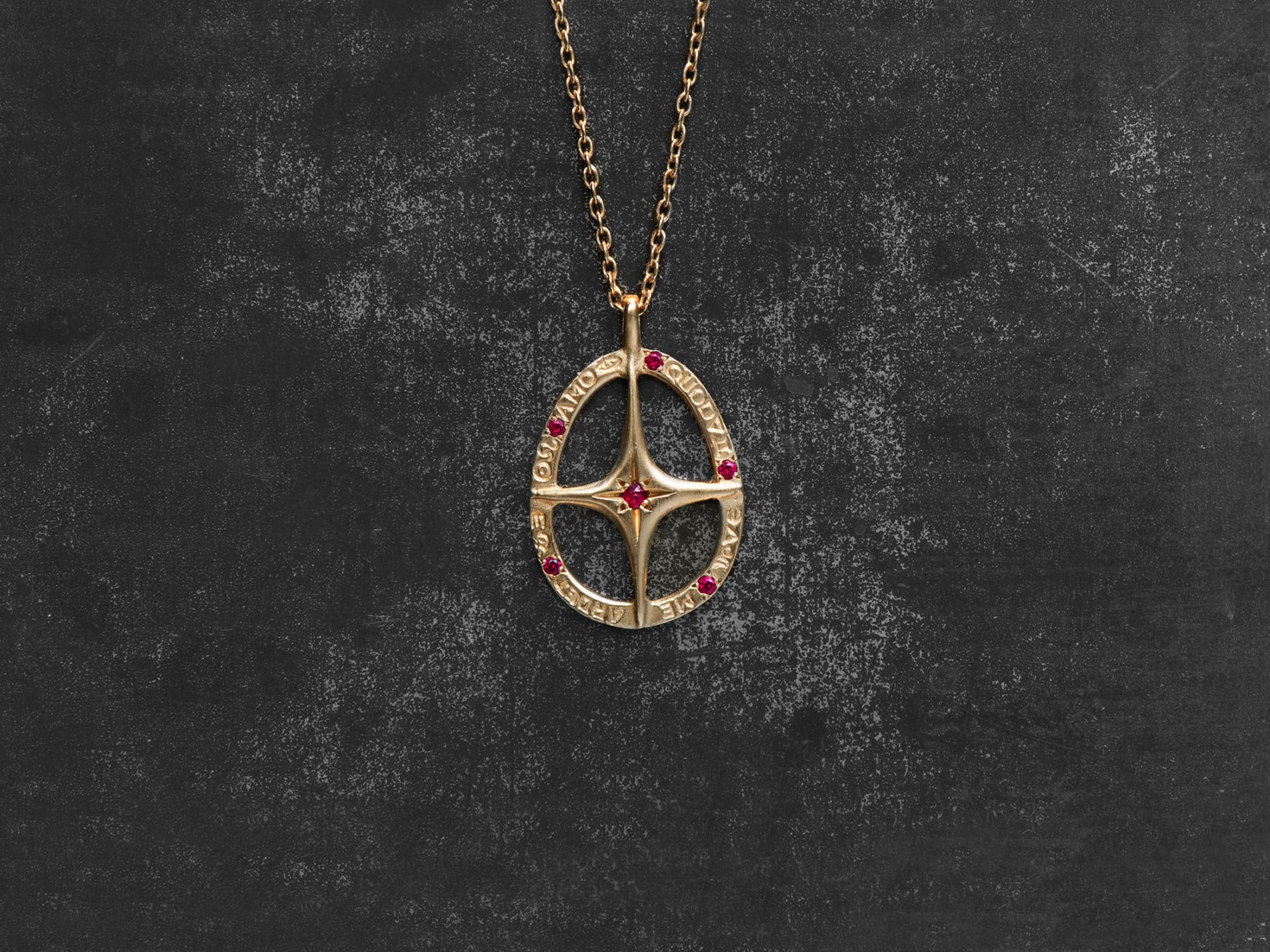 Collier Amo Quod rubis plaqué or